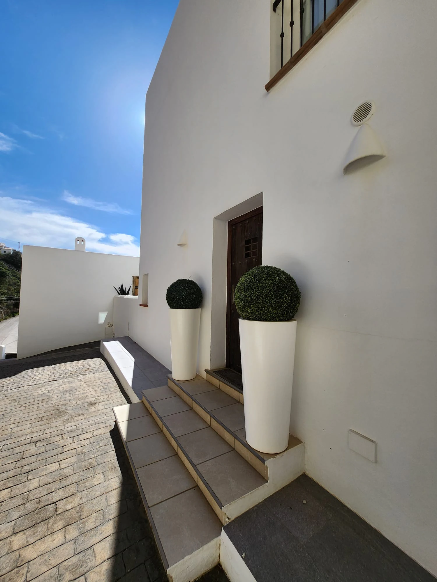 Villa Ibicenca con vistas al mar en Moraira El Portet Costa Blanca