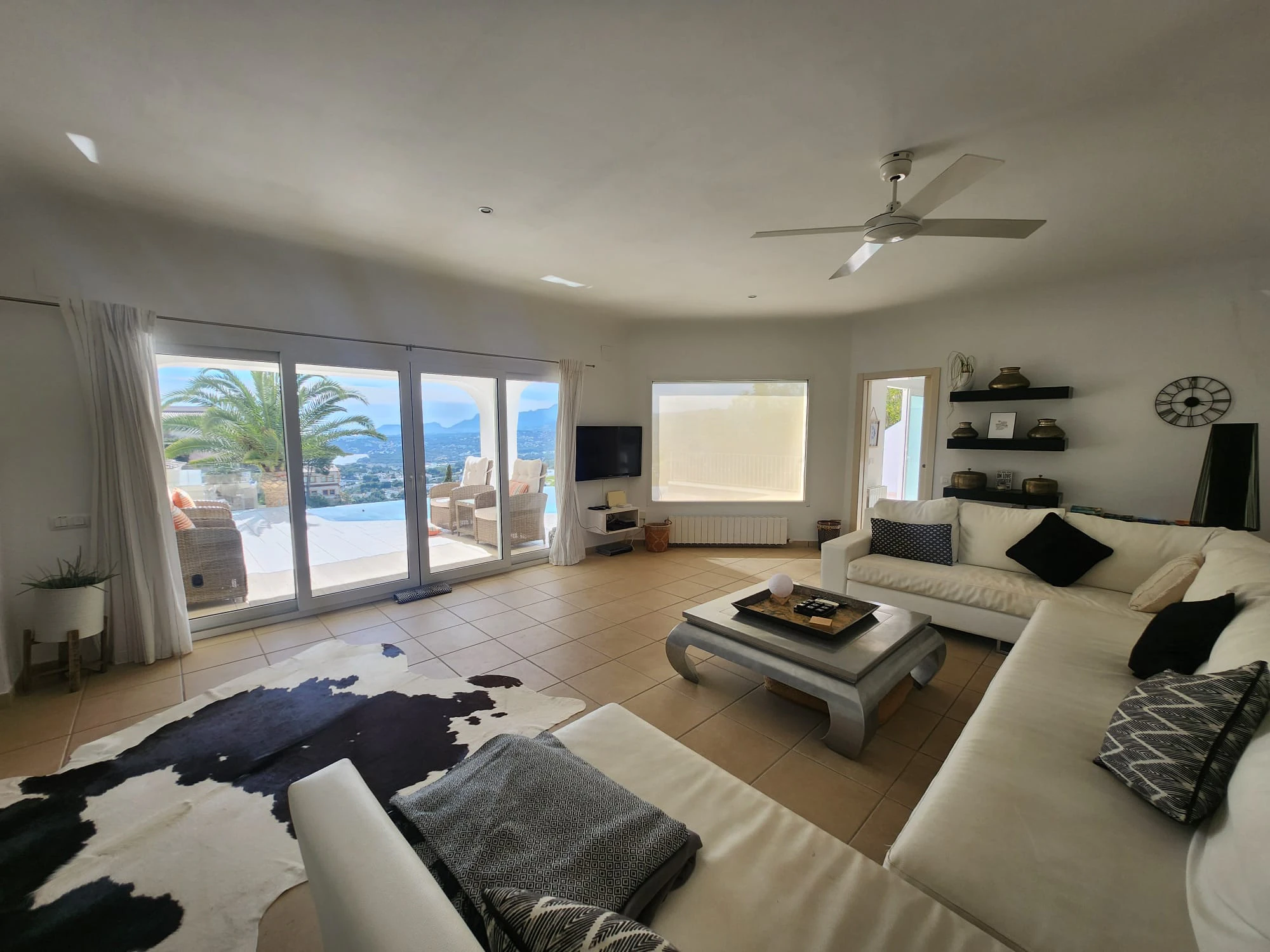 Villa Ibicenca con vistas al mar en Moraira El Portet Costa Blanca