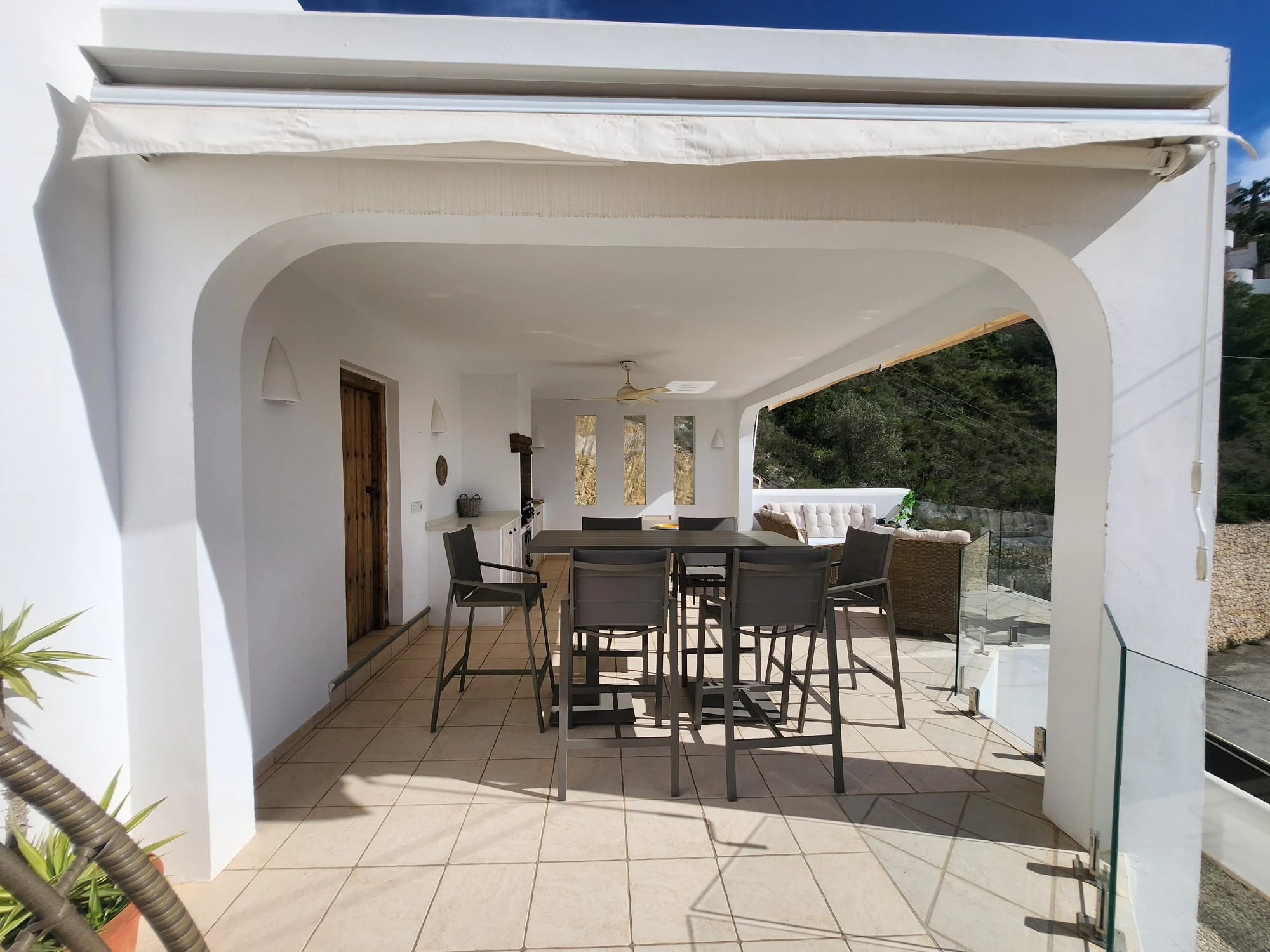 Villa Ibicenca con vistas al mar en Moraira El Portet Costa Blanca