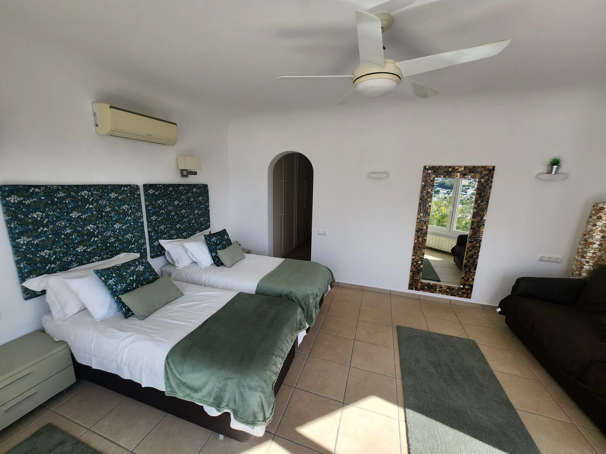 Villa Ibicenca con vistas al mar en Moraira El Portet Costa Blanca
