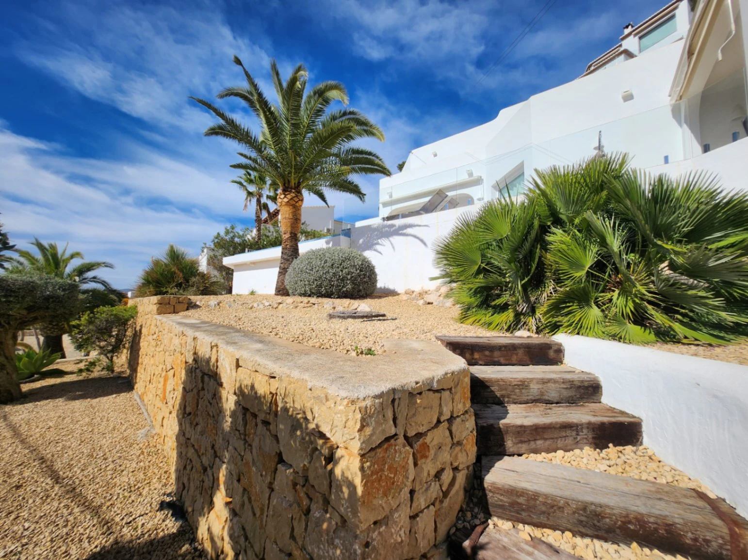 Villa Ibicenca con vistas al mar en Moraira El Portet Costa Blanca