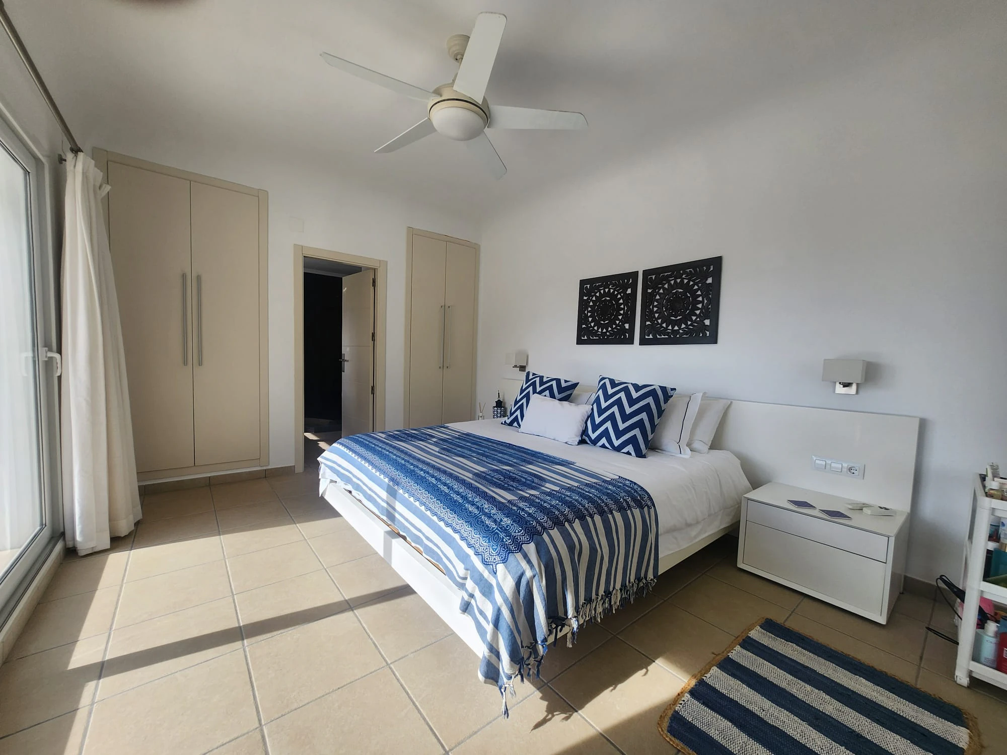 Villa Ibicenca con vistas al mar en Moraira El Portet Costa Blanca