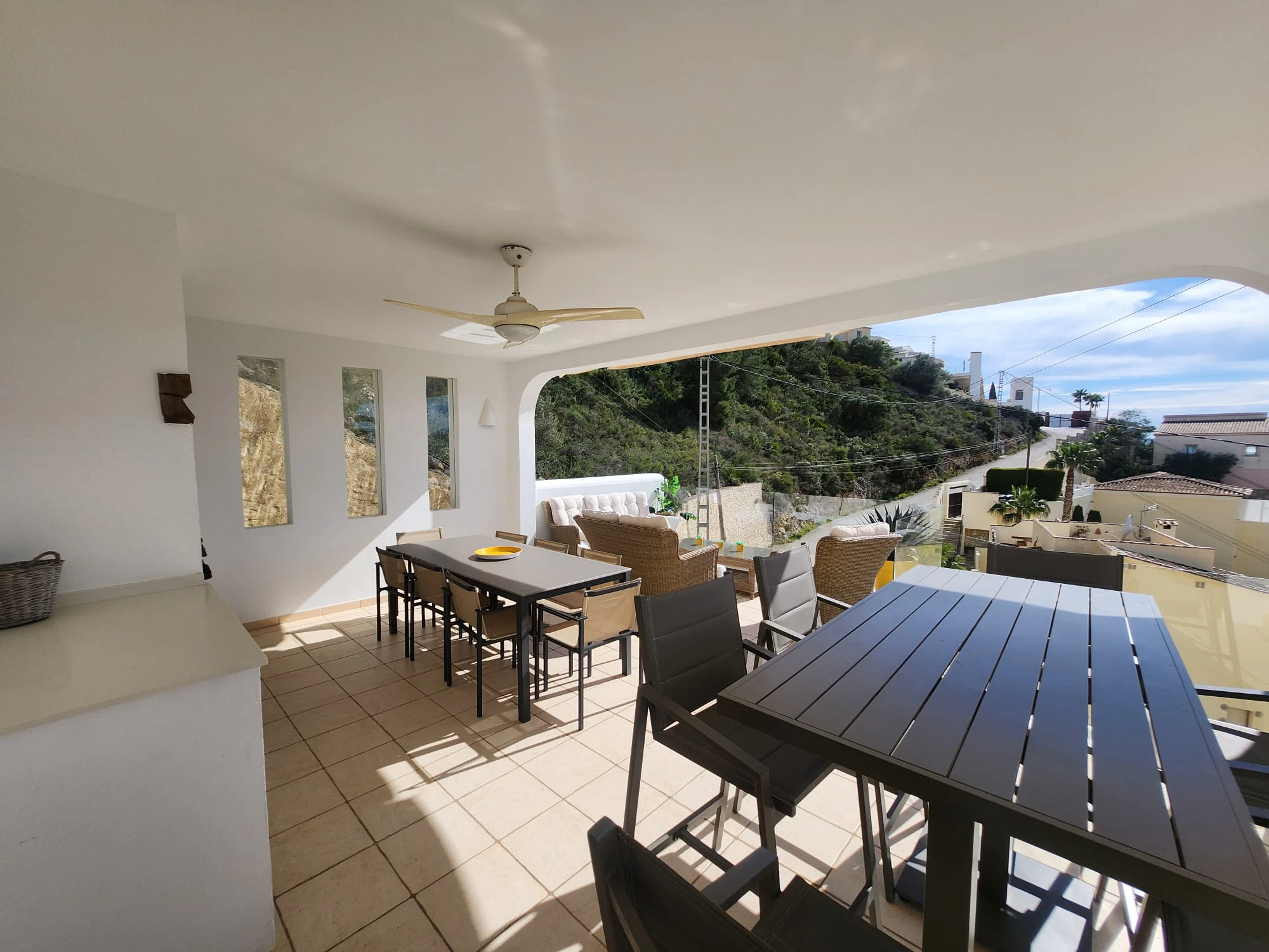 Villa Ibicenca con vistas al mar en Moraira El Portet Costa Blanca