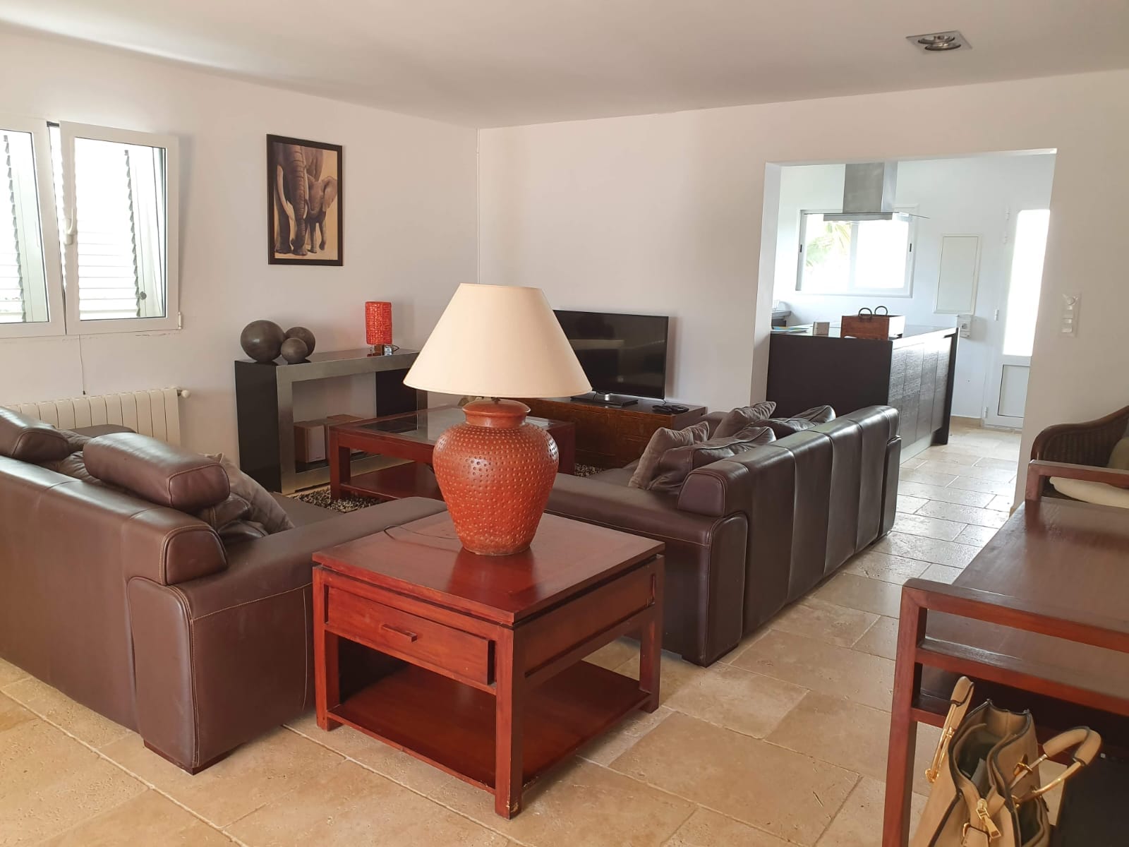 Bonita villa en venta con amplia parcela en Teulada