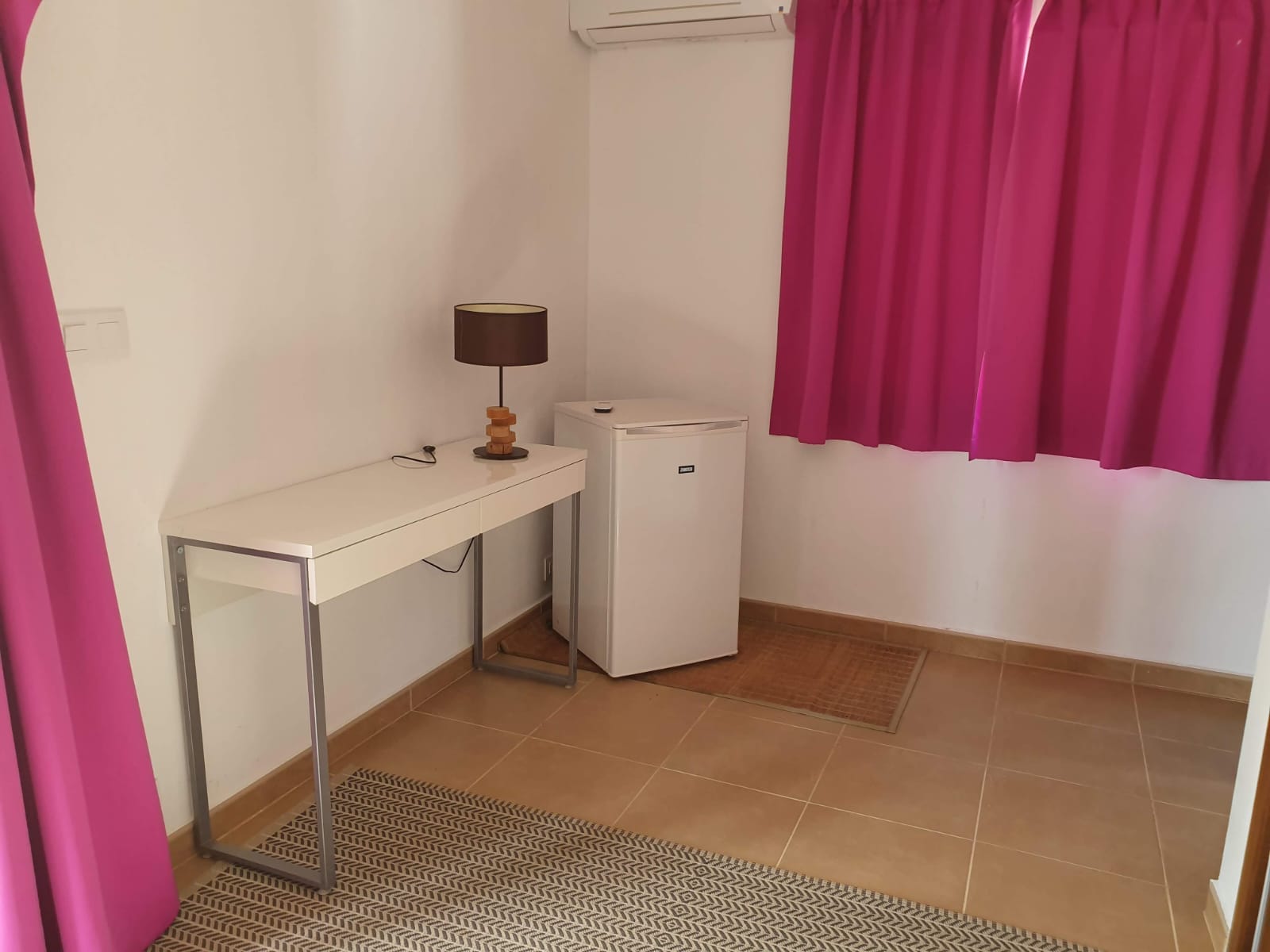 Bonita villa en venta con amplia parcela en Teulada
