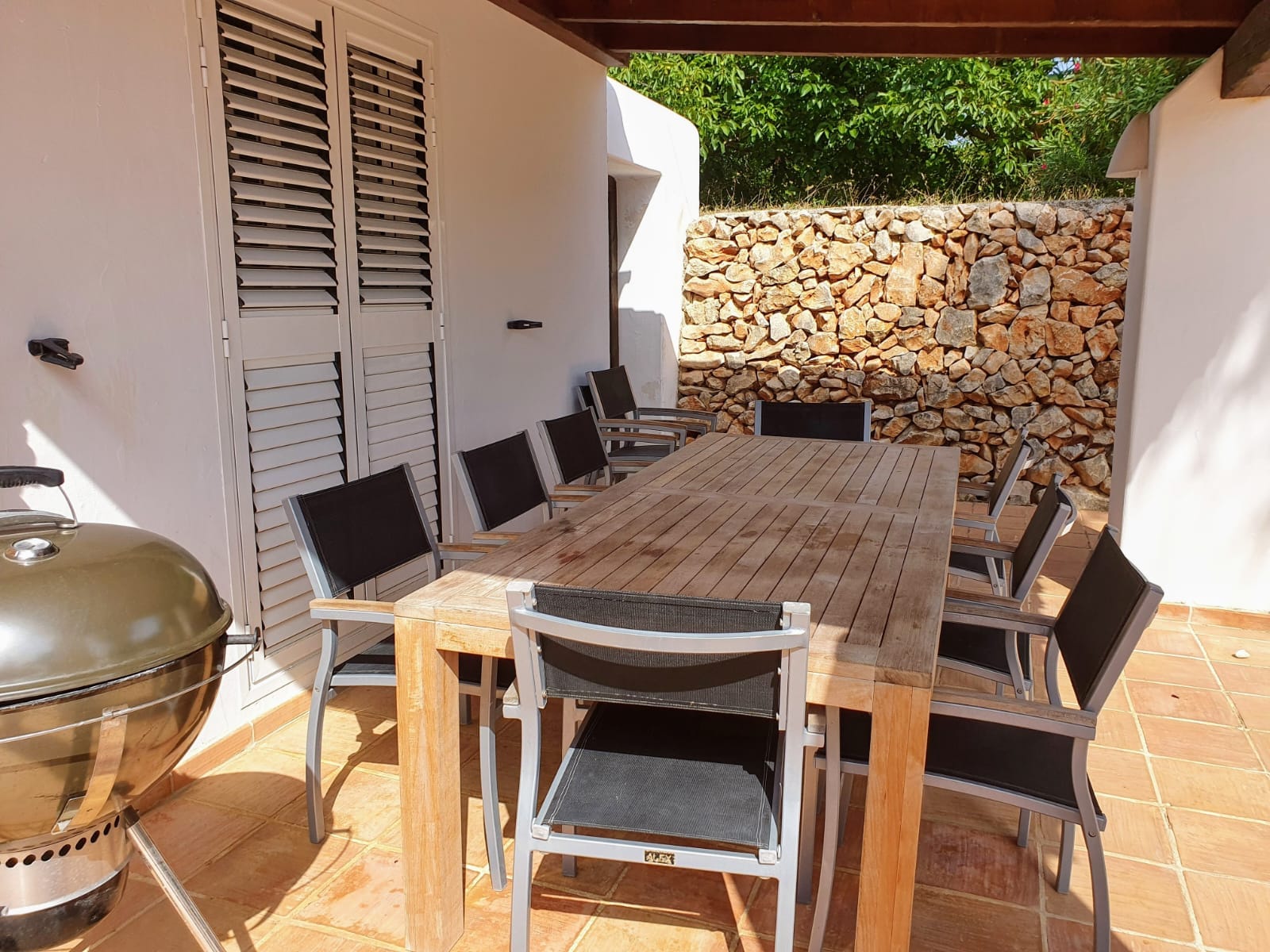 Bonita villa en venta con amplia parcela en Teulada