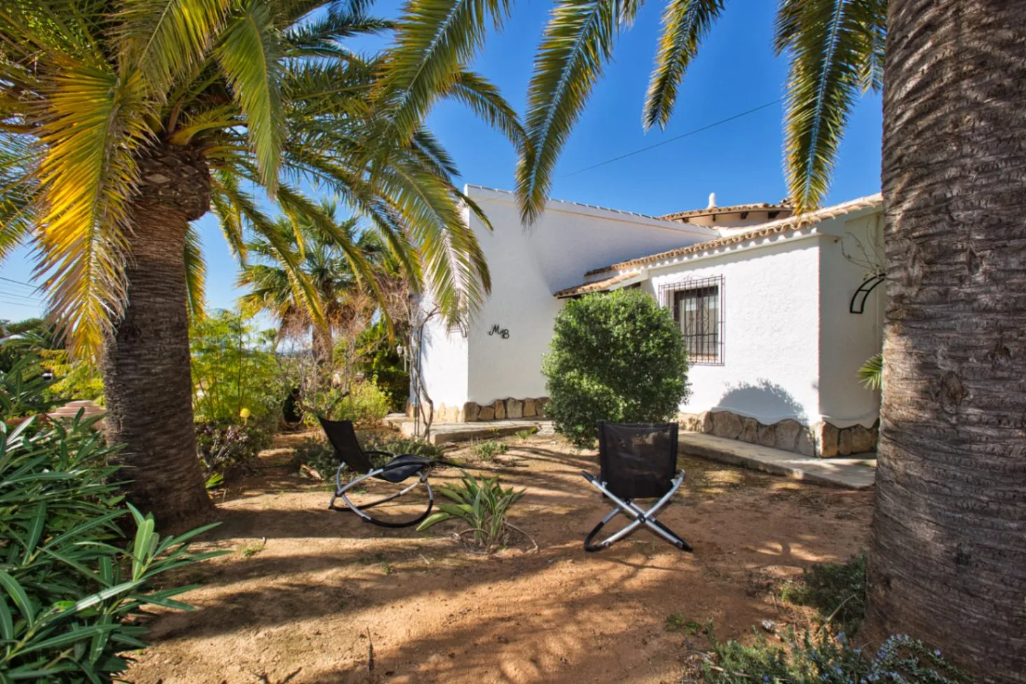 Villa tradicional con vistas al mar en venta en Benissa