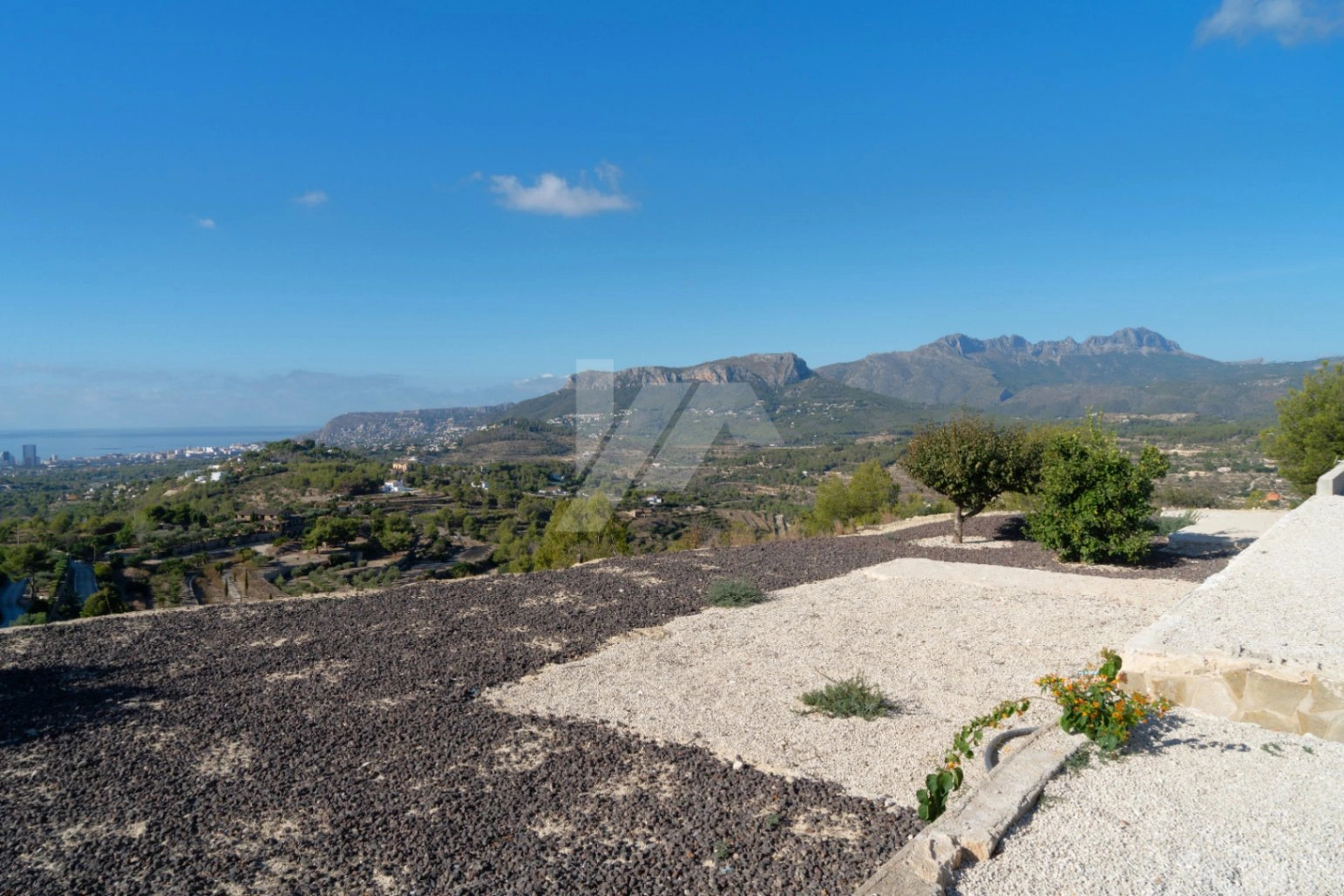 Finca en venta con vistas al mar en Benissa. Costa Blanca.
