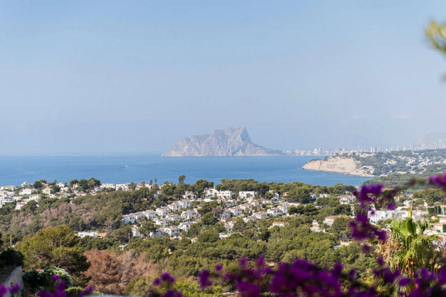 Villa a la  venta con espectaculares vistas al mar