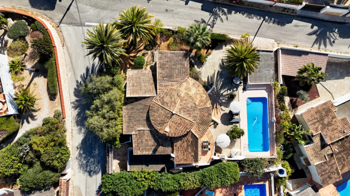 Villa tradicional con vistas al mar en venta en Benissa