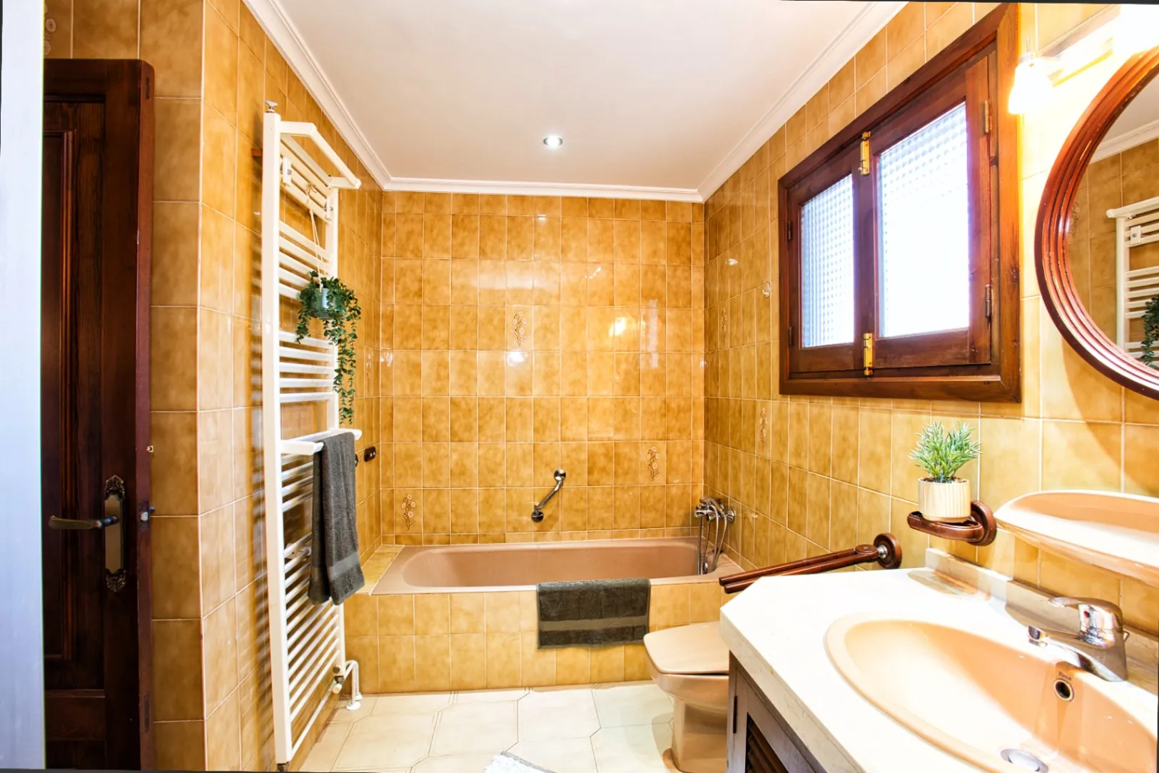 Villa tradicional con vistas al mar en venta en Benissa