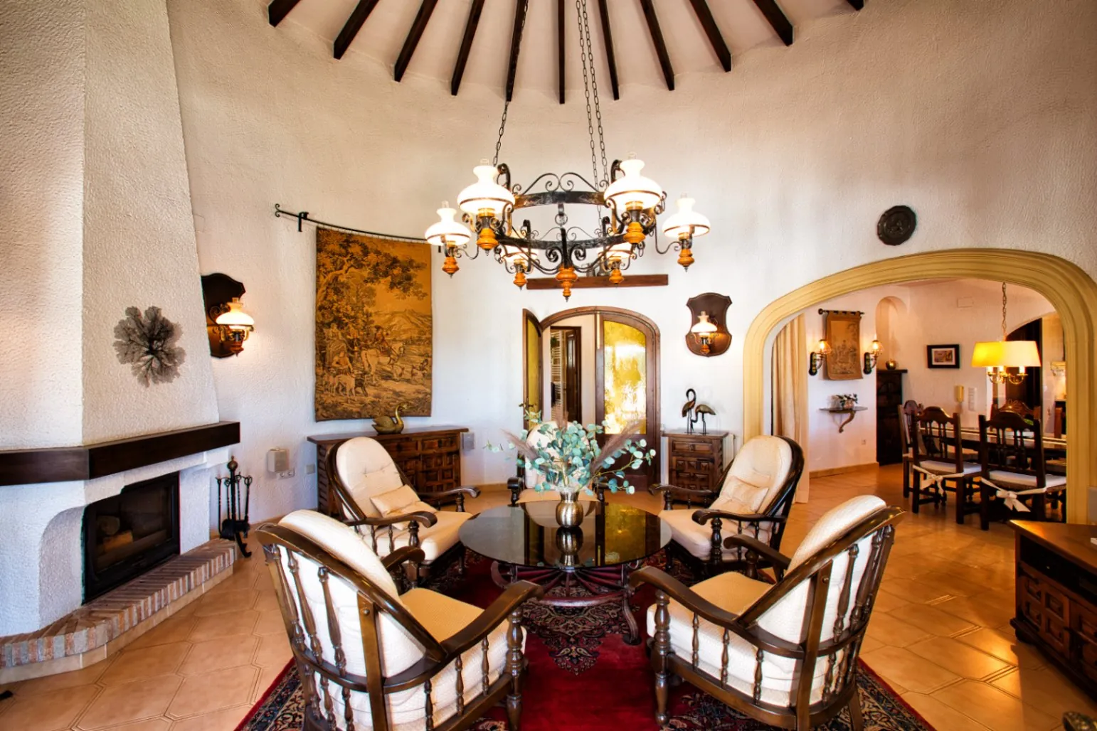 Villa tradicional con vistas al mar en venta en Benissa