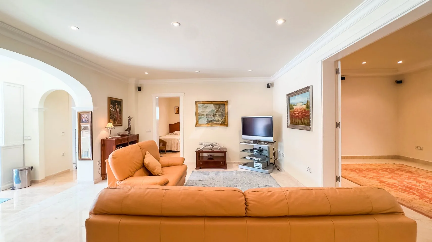 Villa de lujo en venta en Moraira con vistas al mar.