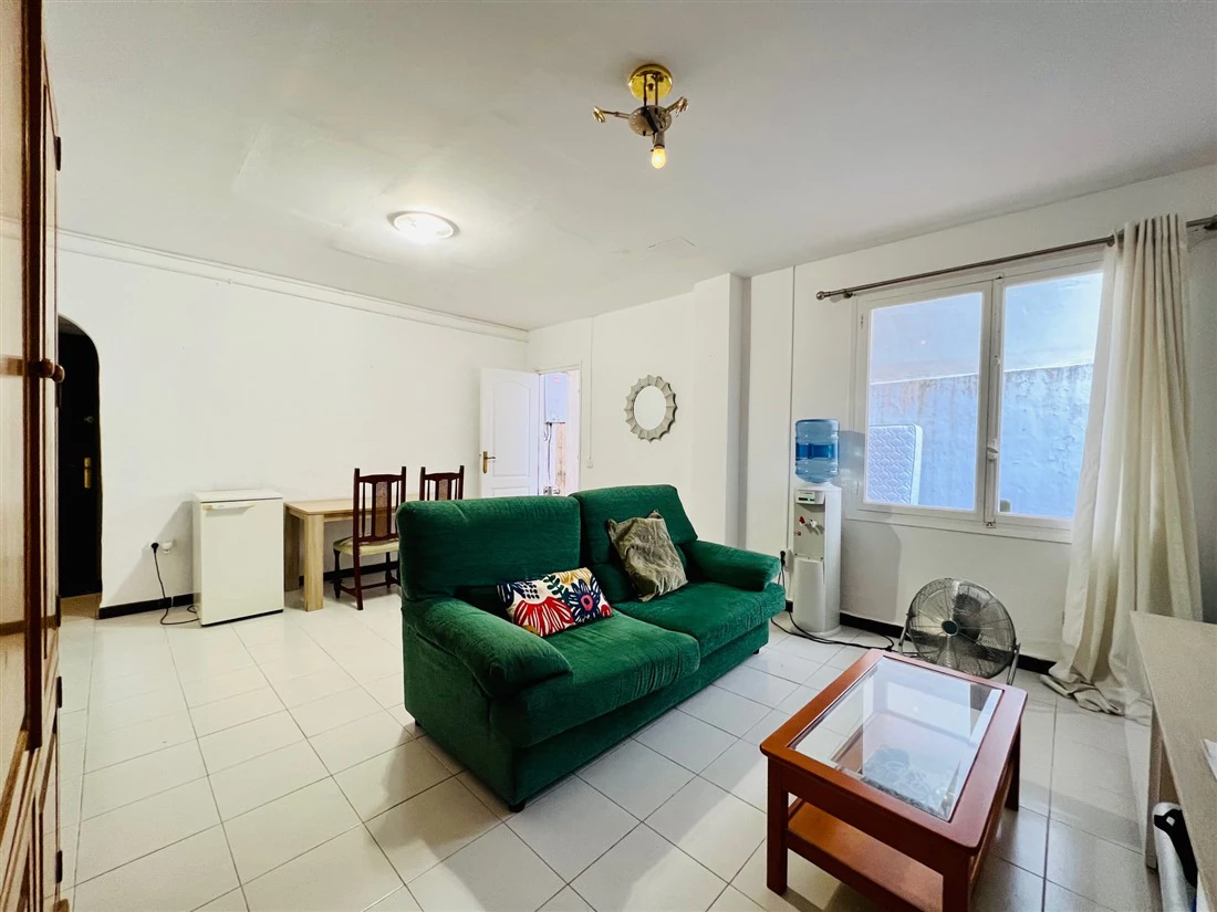 Venta. Local comercial en Calpe