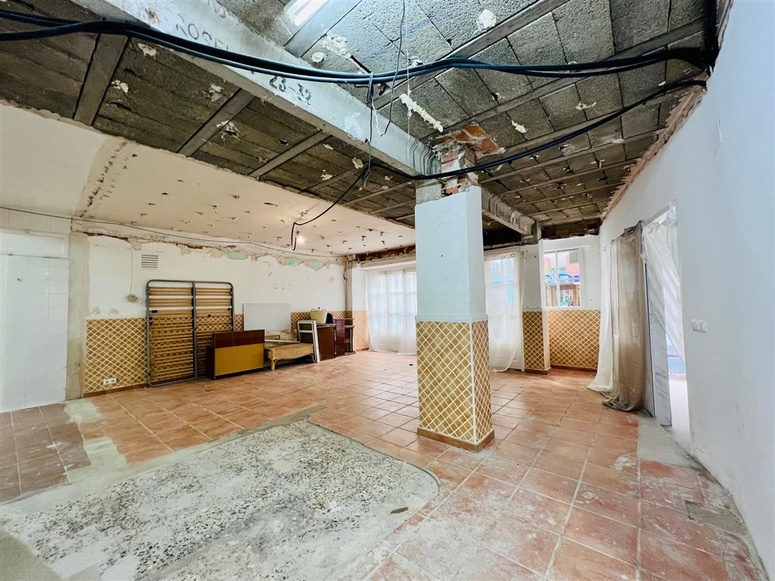 Venta. Local comercial en Calpe