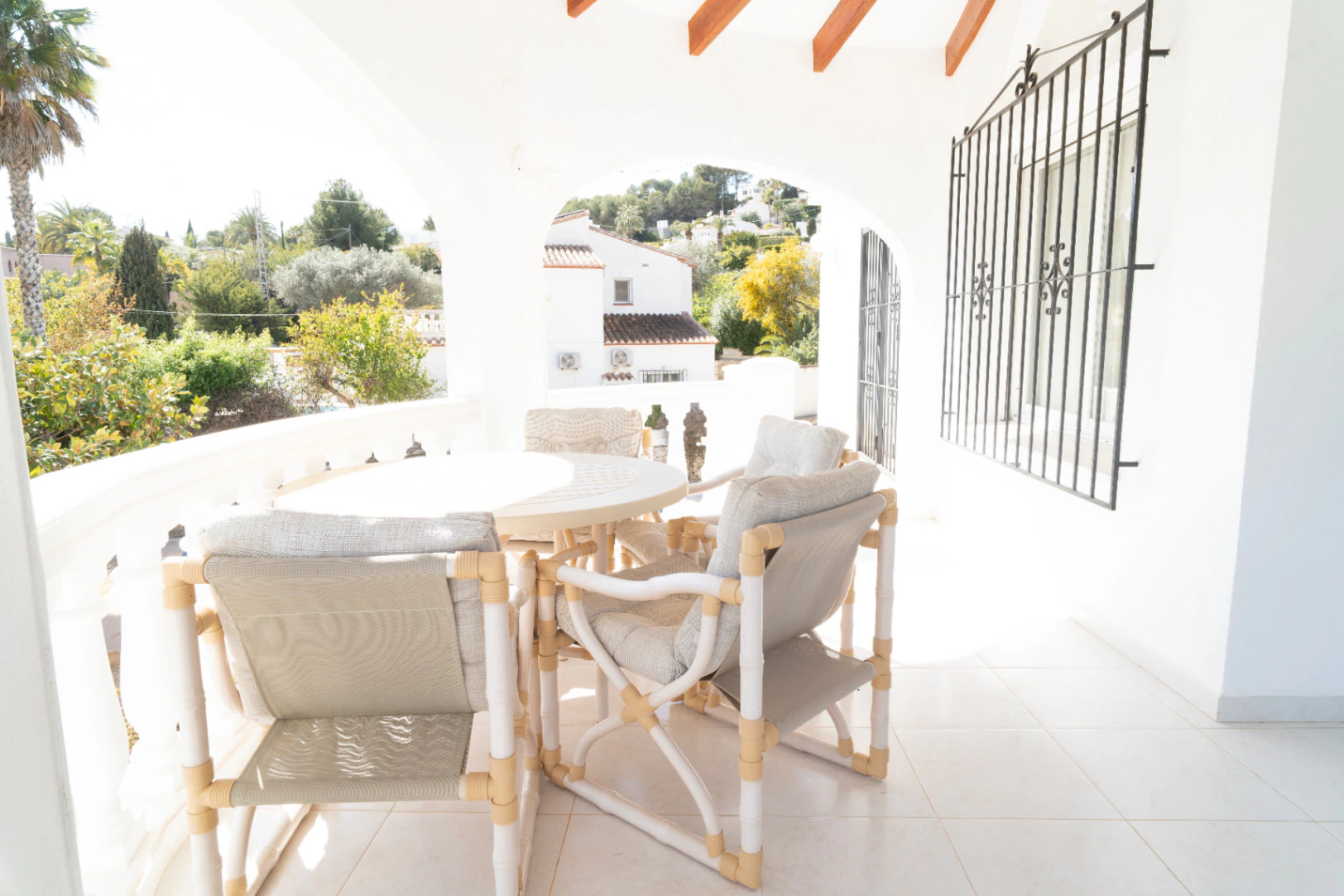 Villa mediterránea en venta en el Portet con vistas al mar