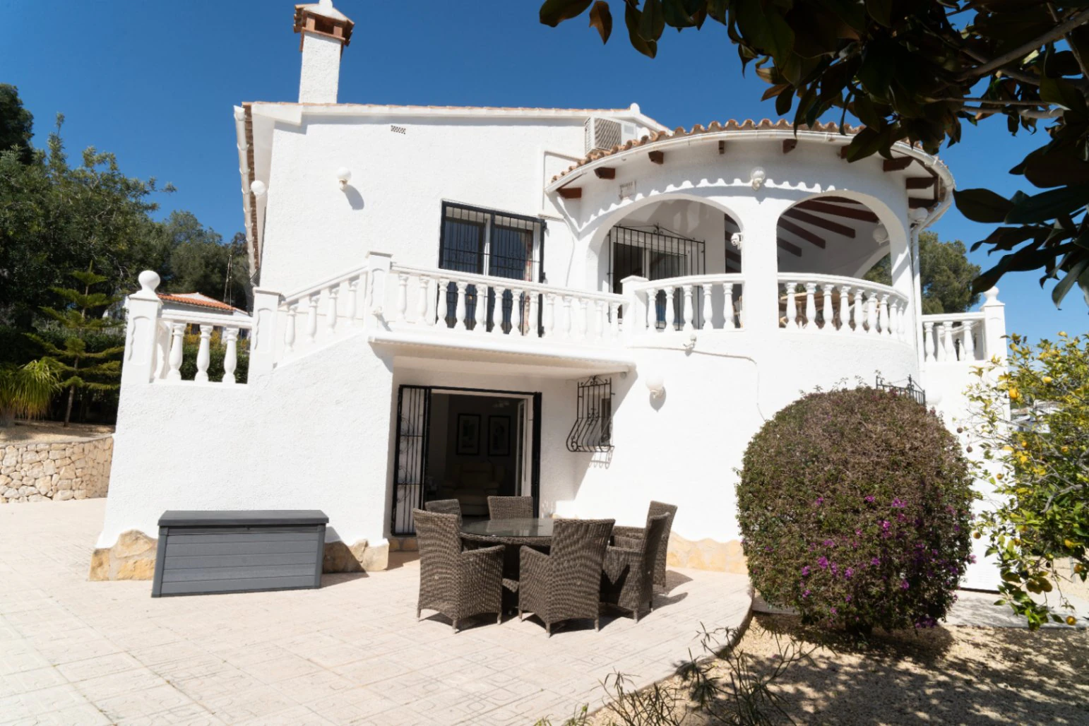 Villa mediterránea en venta en el Portet con vistas al mar - 4