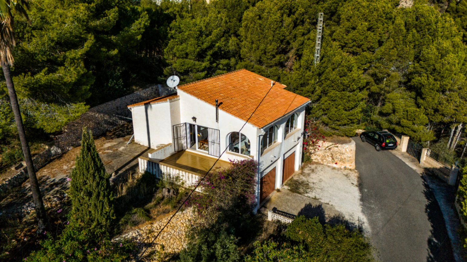 Villa con vistas al mar y terreno adicional en venta en Calpe