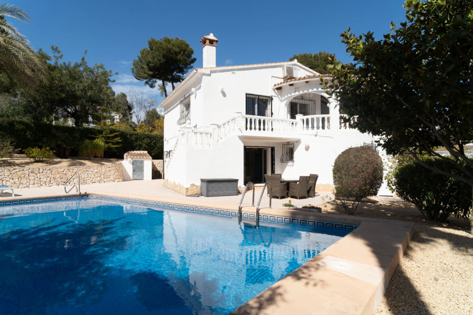 Villa mediterránea en venta en el Portet con vistas al mar - 3