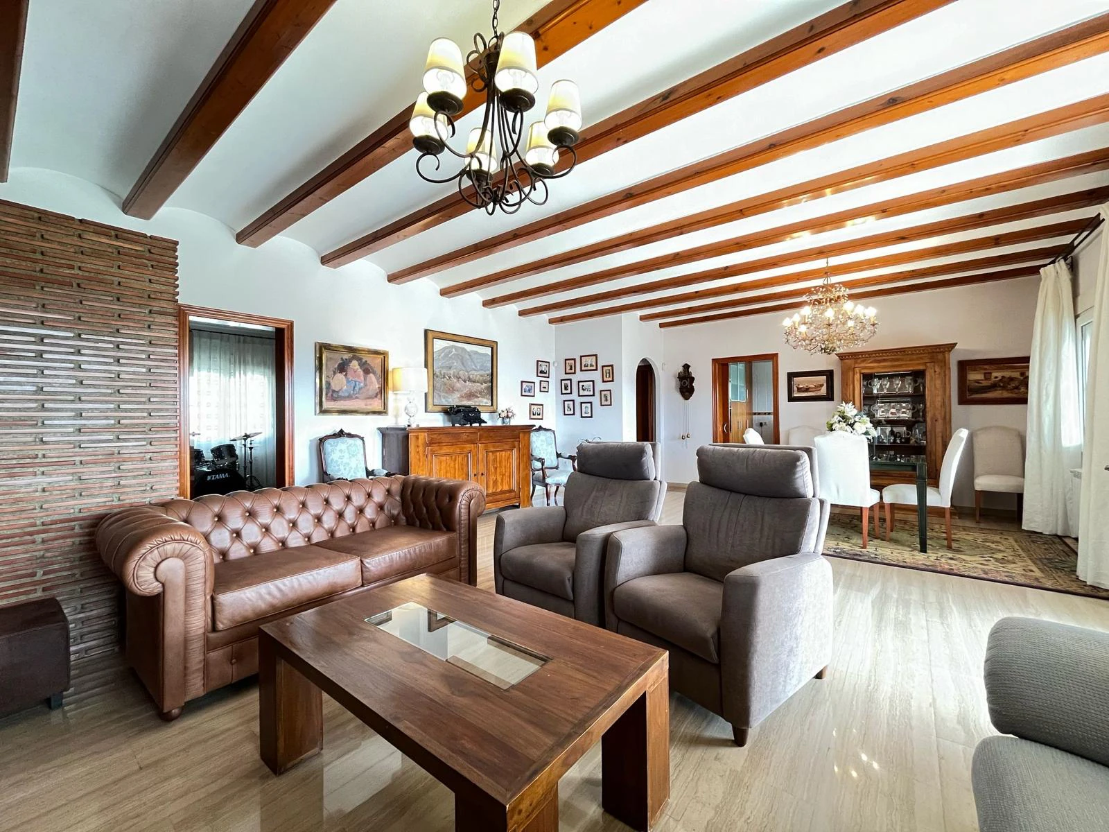 Exclusiva Villa Mediterránea con Jardín Privado y Piscina en Beniarbeig, Costa Blanca