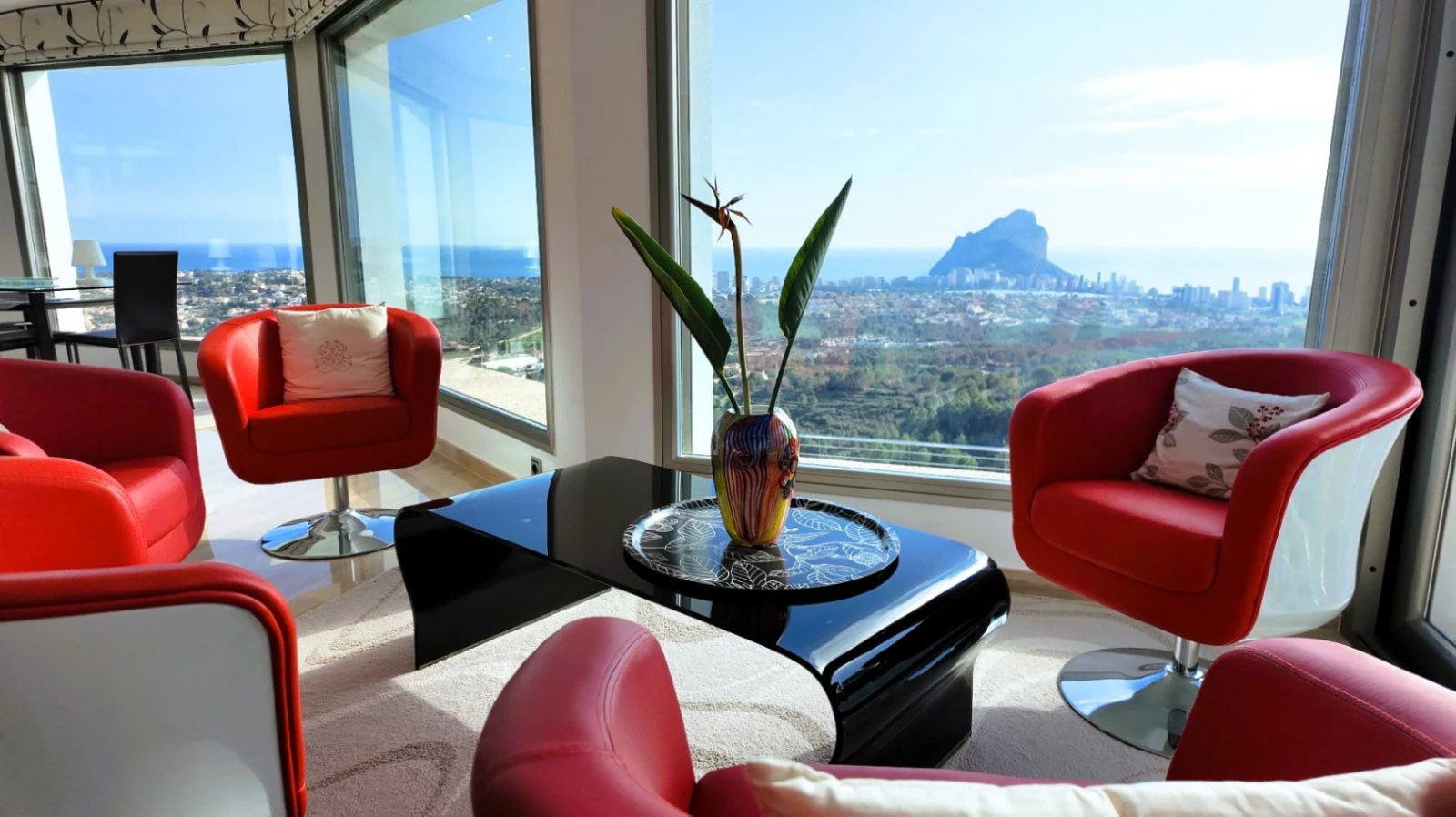 Villa de lujo a la venta en Calpe con vistas impresionantes al Peñón de Ifach
