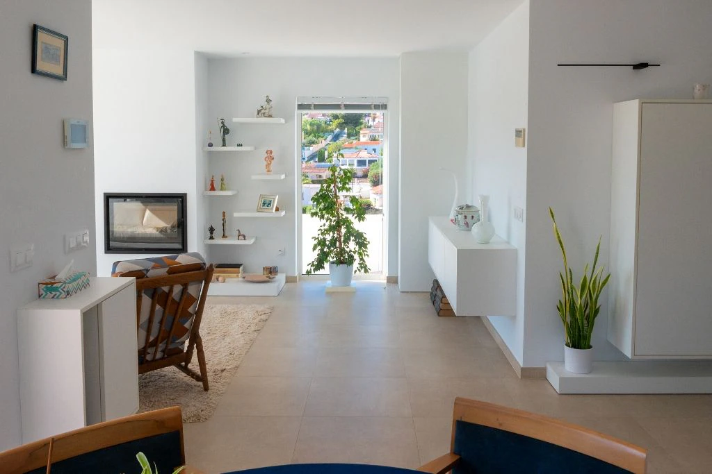 Villa en venta de estilo moderno con vistas al mar en Calpe