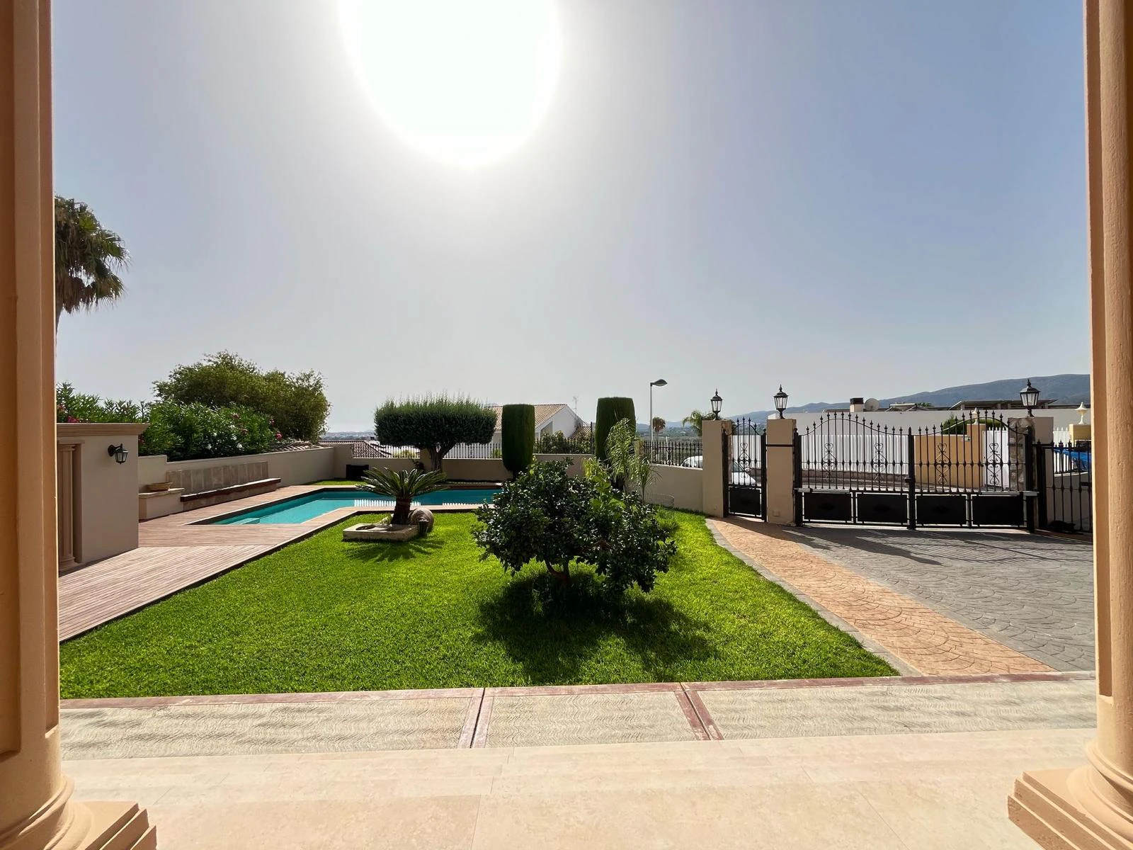 Exclusiva Villa Mediterránea con Jardín Privado y Piscina en Beniarbeig, Costa Blanca