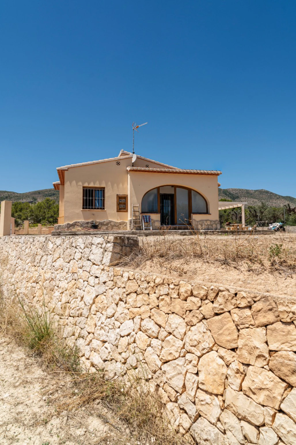 Fantastic estate for sale with sea views in Benissa.