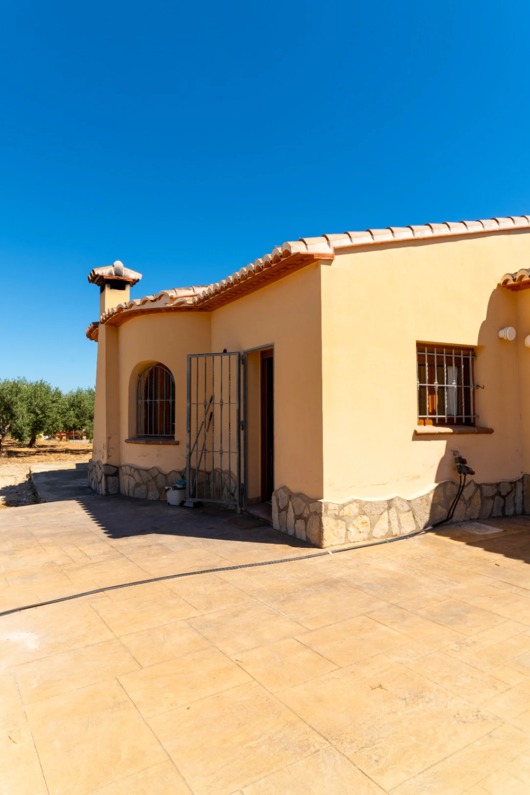 Fantastic estate for sale with sea views in Benissa.