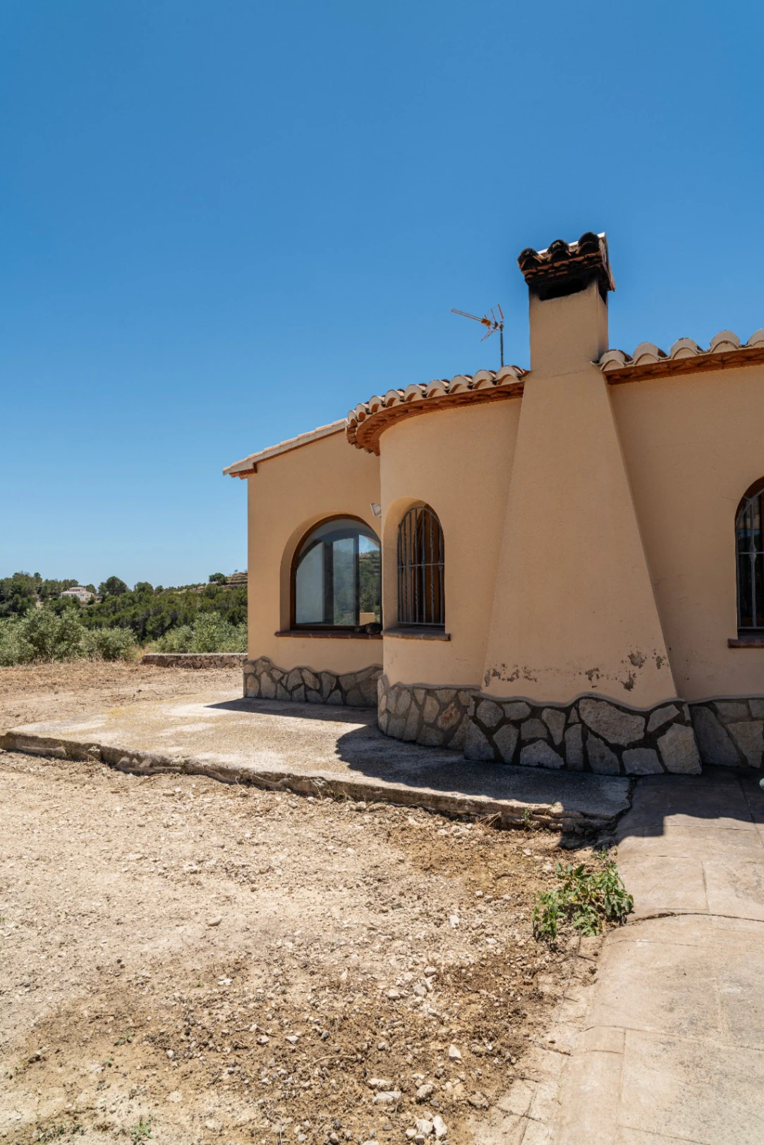 Fantastic estate for sale with sea views in Benissa.