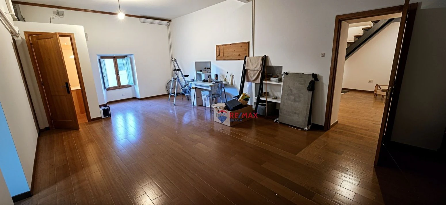 Una casa, mil posibilidades: espacio, luz y versatilidad a 1