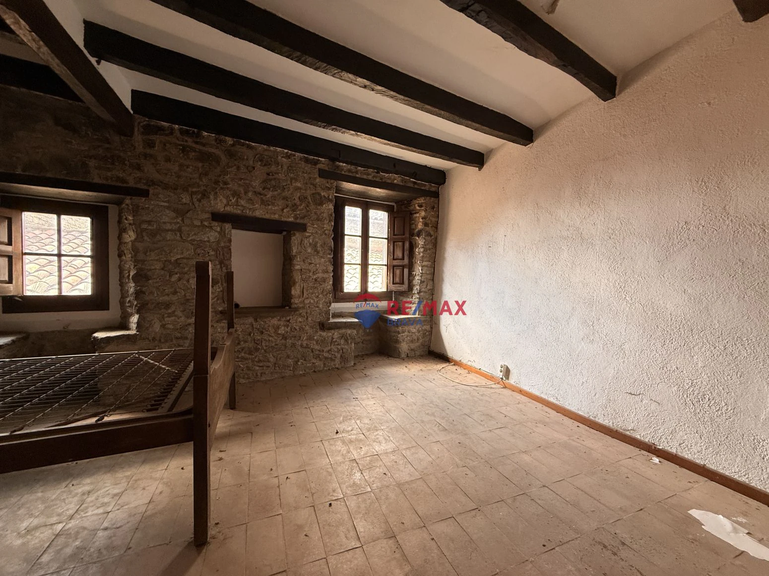 Bonita casa a terminar de 3 habitaciones en Rupit