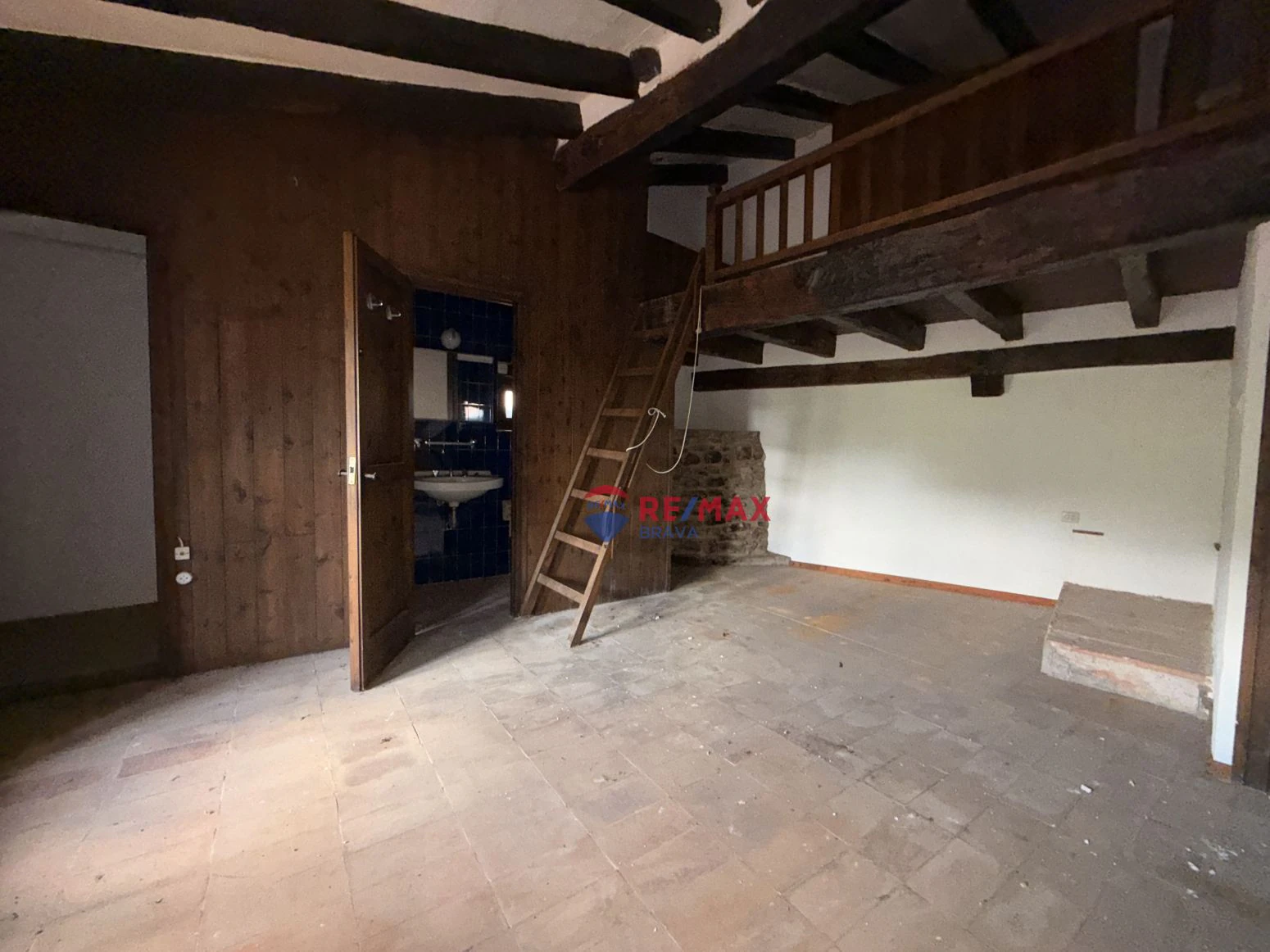 Bonita casa a terminar de 3 habitaciones en Rupit