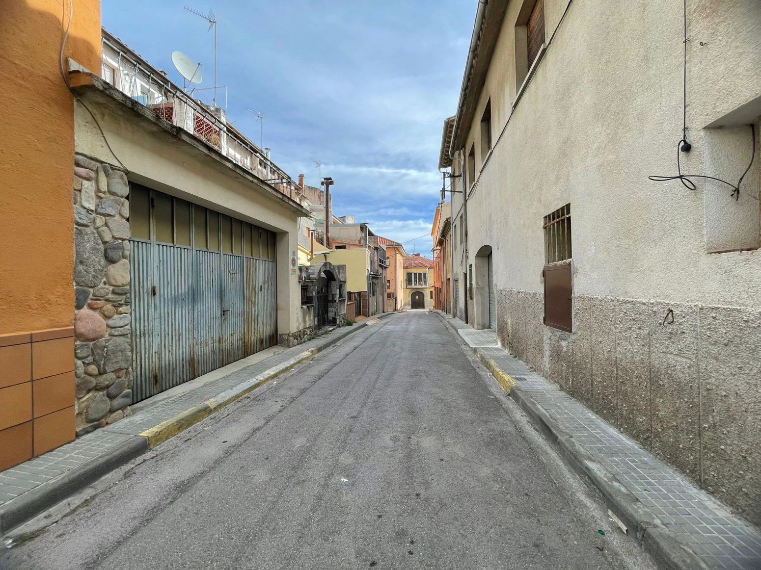 Edificio en venta a Girona en Sant Hilary Sacalm