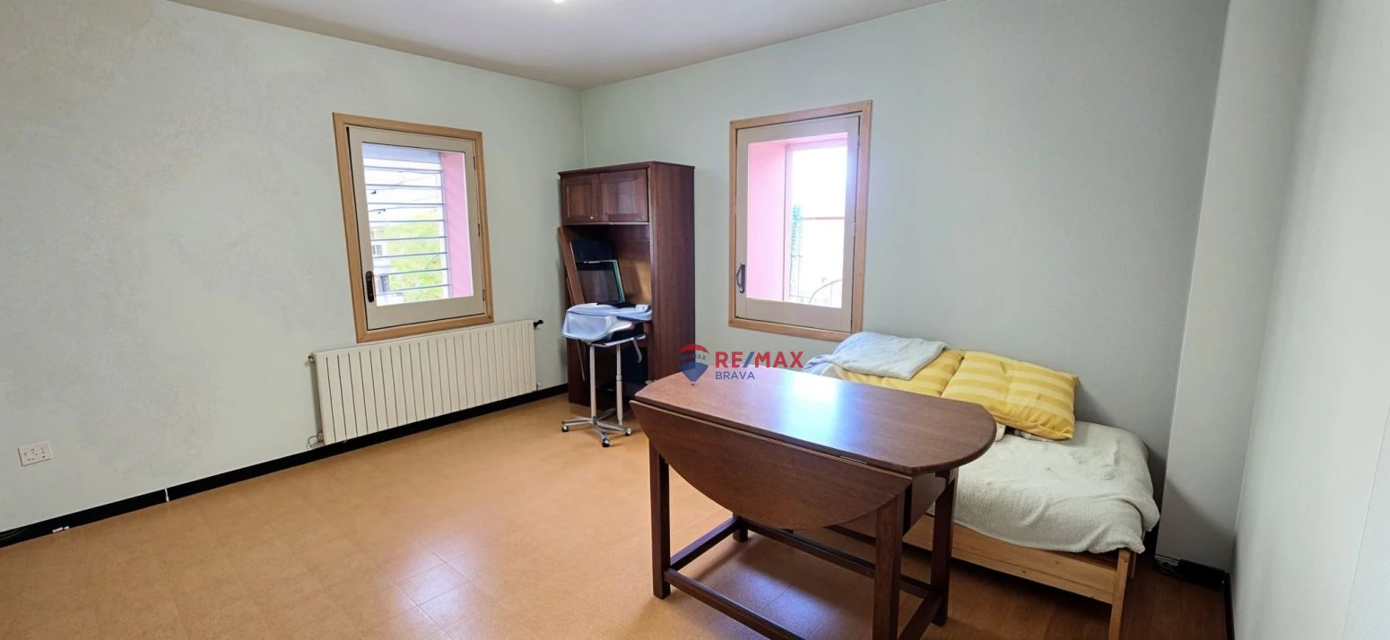 Una casa, mil posibilidades: espacio, luz y versatilidad a 1