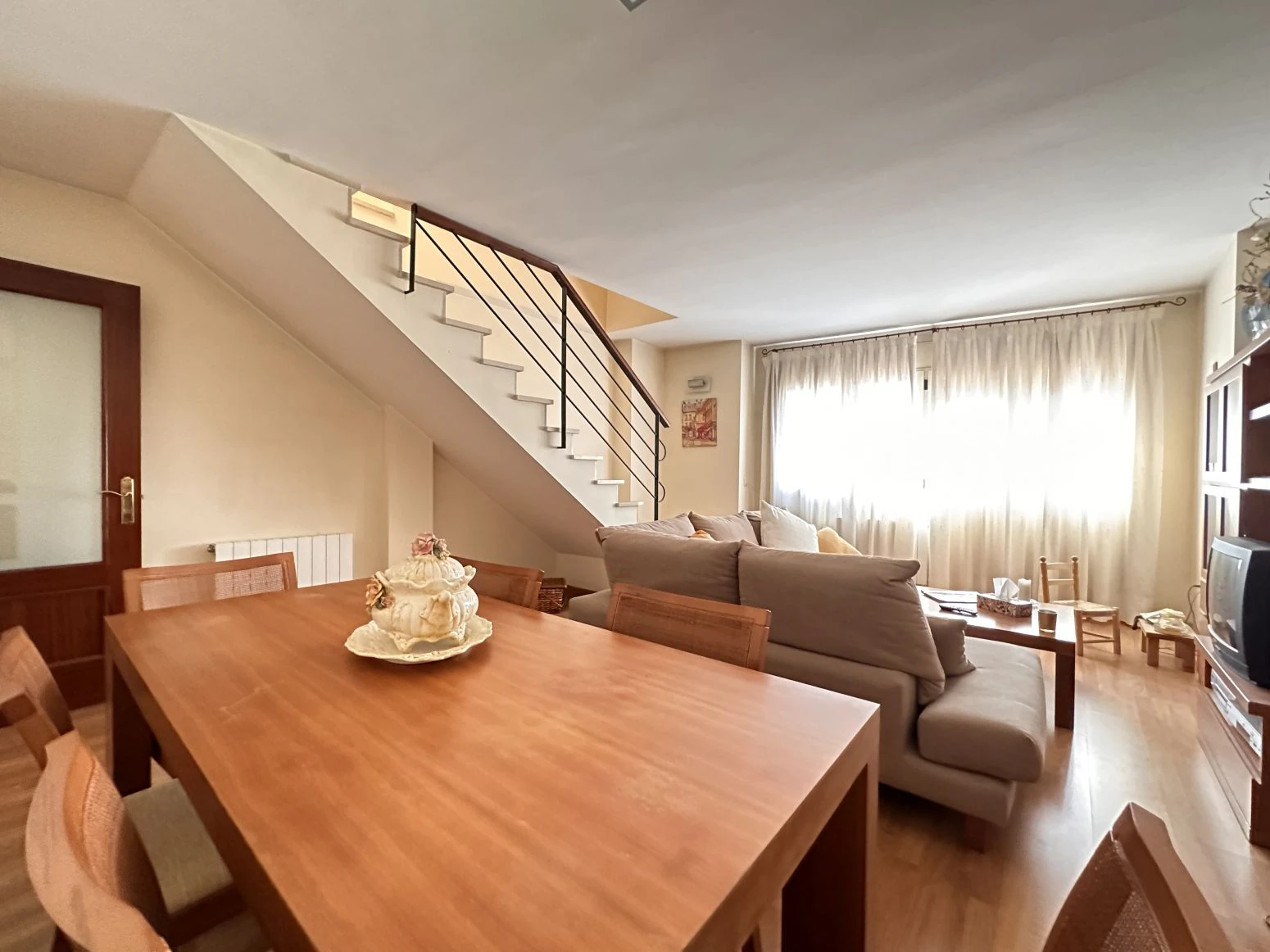 Grandioso piso de 4 habitaciones cerca del centro de Figuere