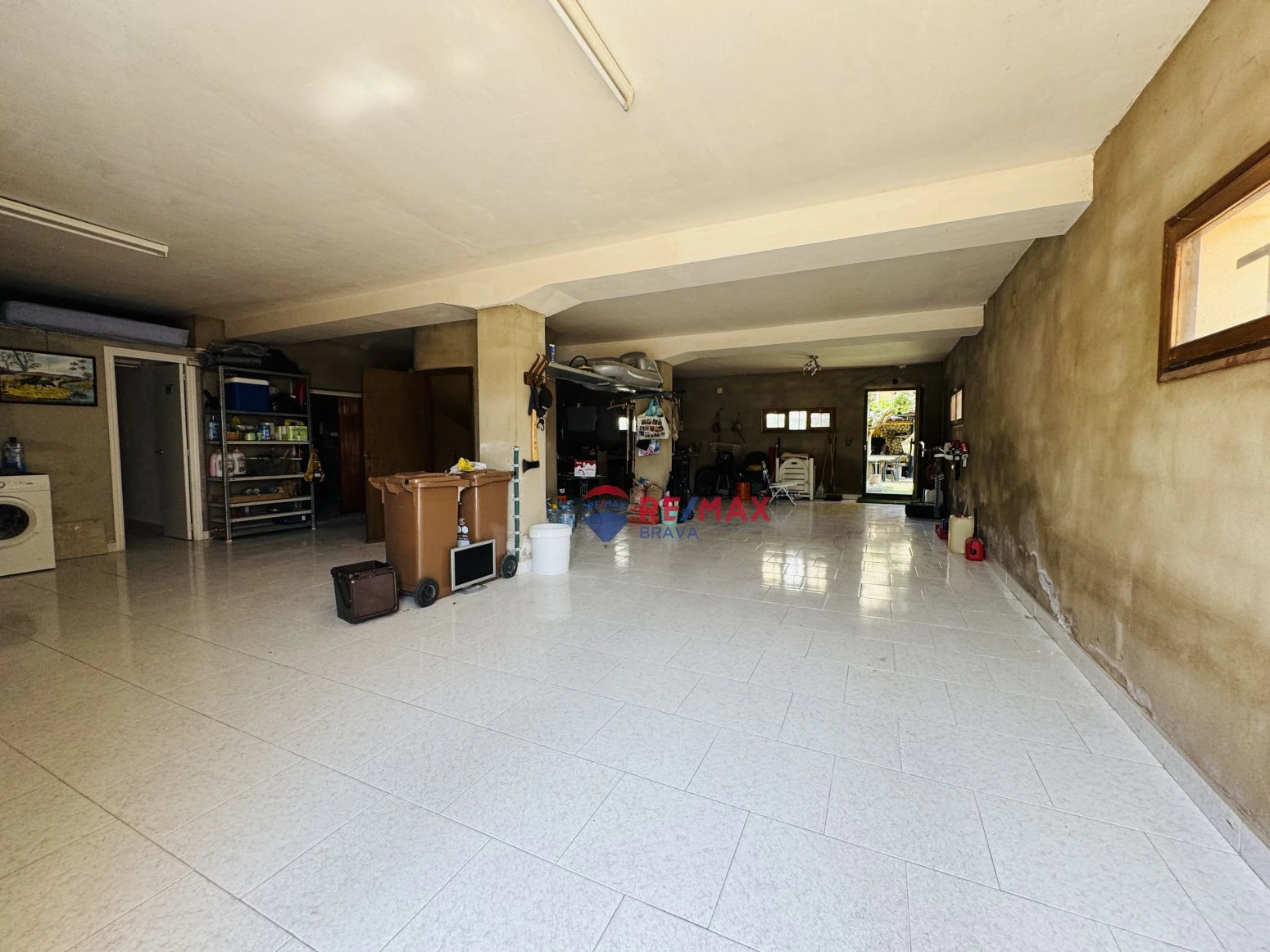 Casa pareada en venta en Amer ( Girona) ? Amplia, con jardí