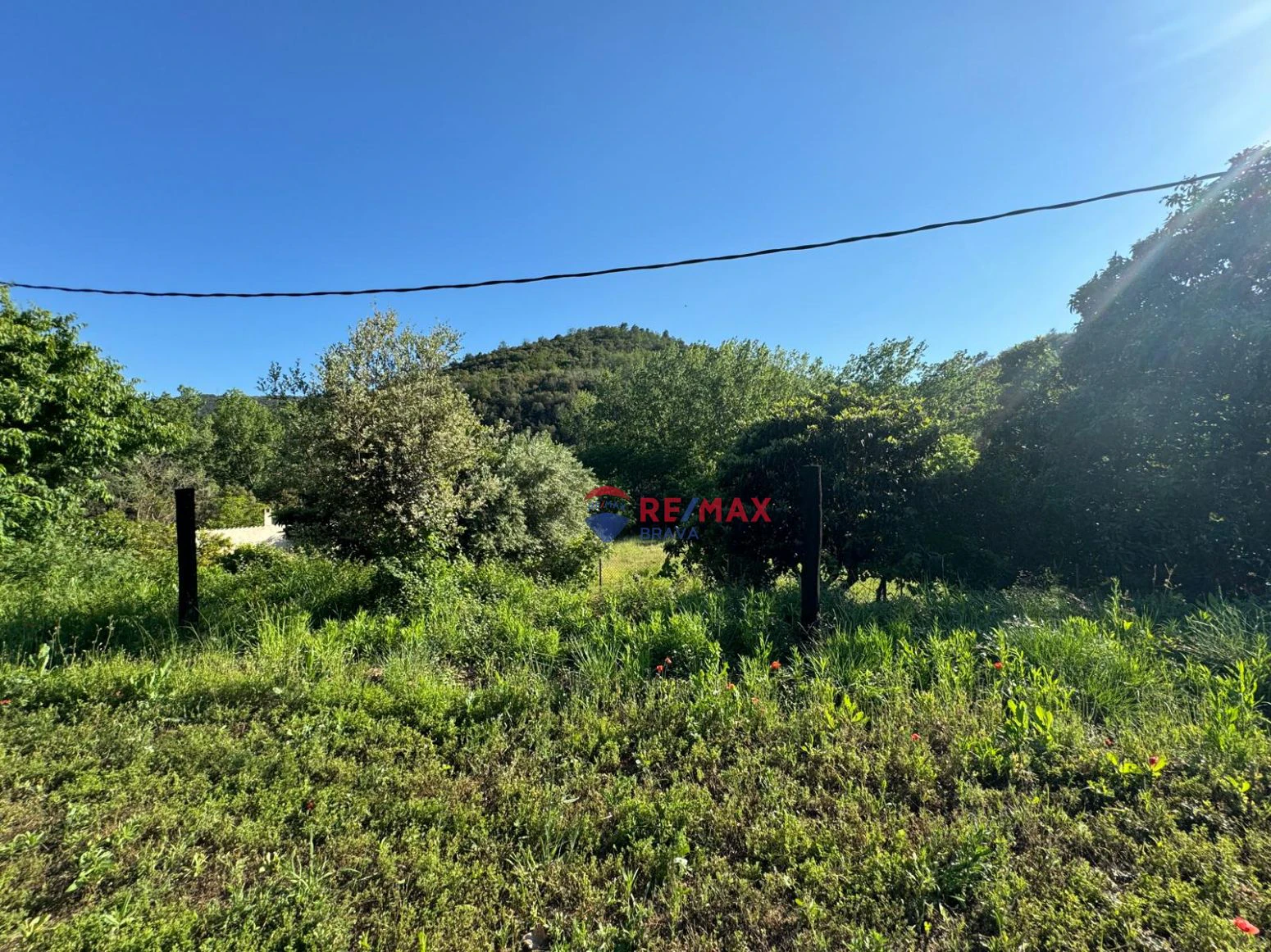 Finca en venta a Llora en Girona , en el pueblo de Sant Mart