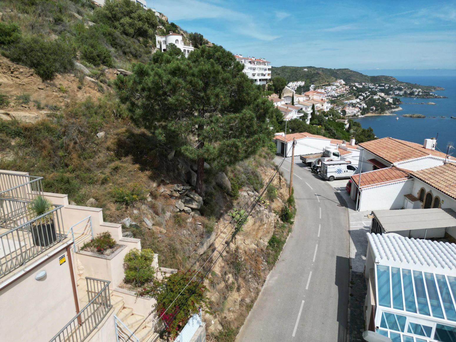 Terreno de 660m2 con vistas a la bahía de Roses
