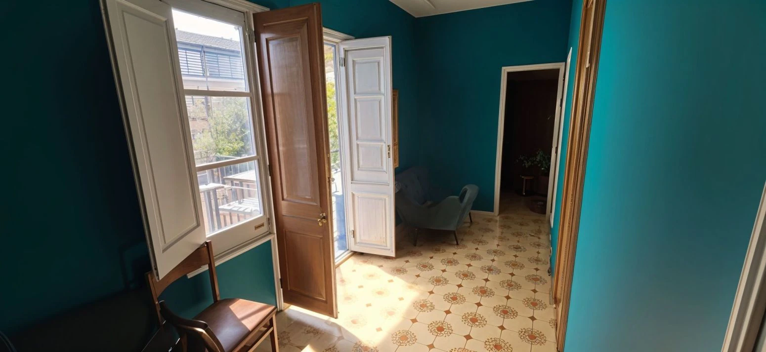 Casa con Gran Potencial en el Corazón de Olot