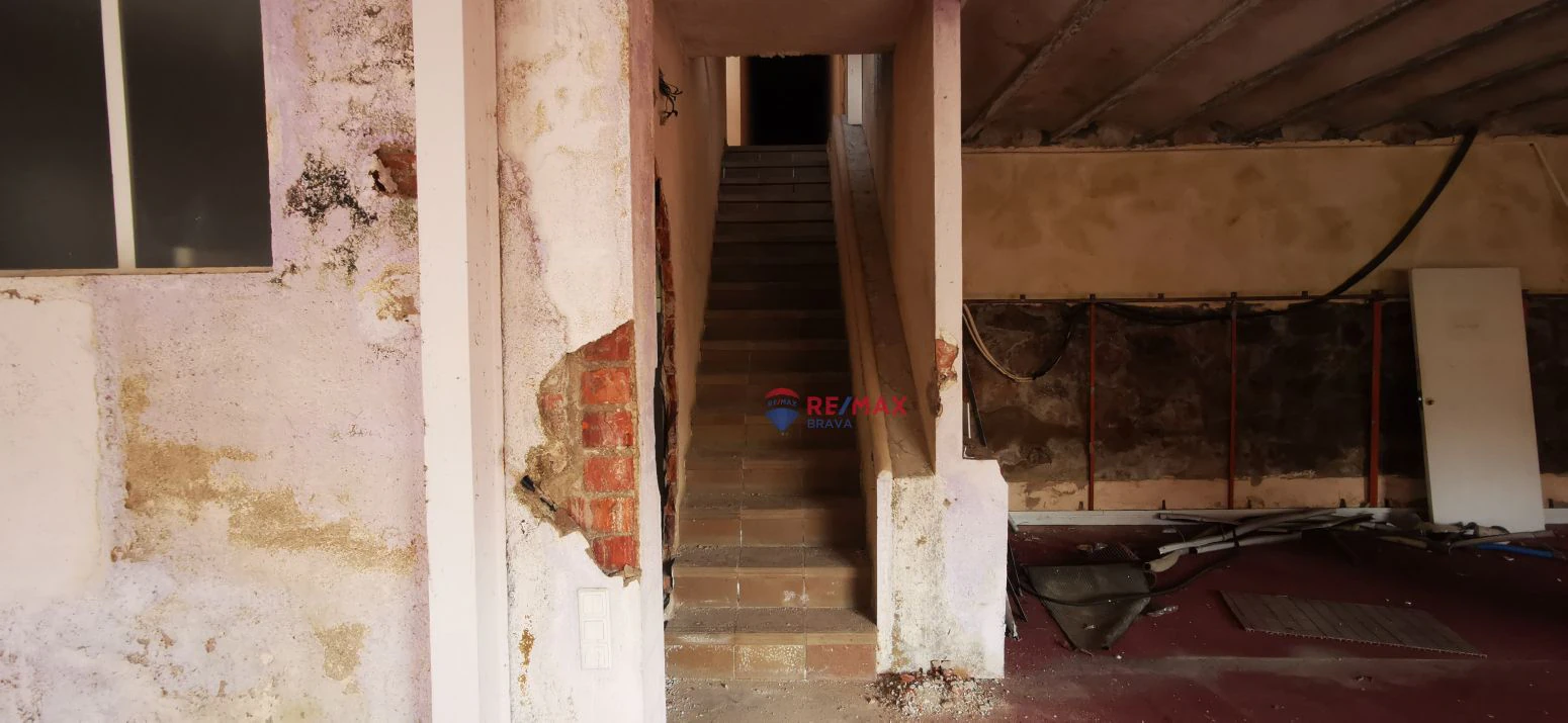 Edificio en venta a Girona en Sant Hilary Sacalm