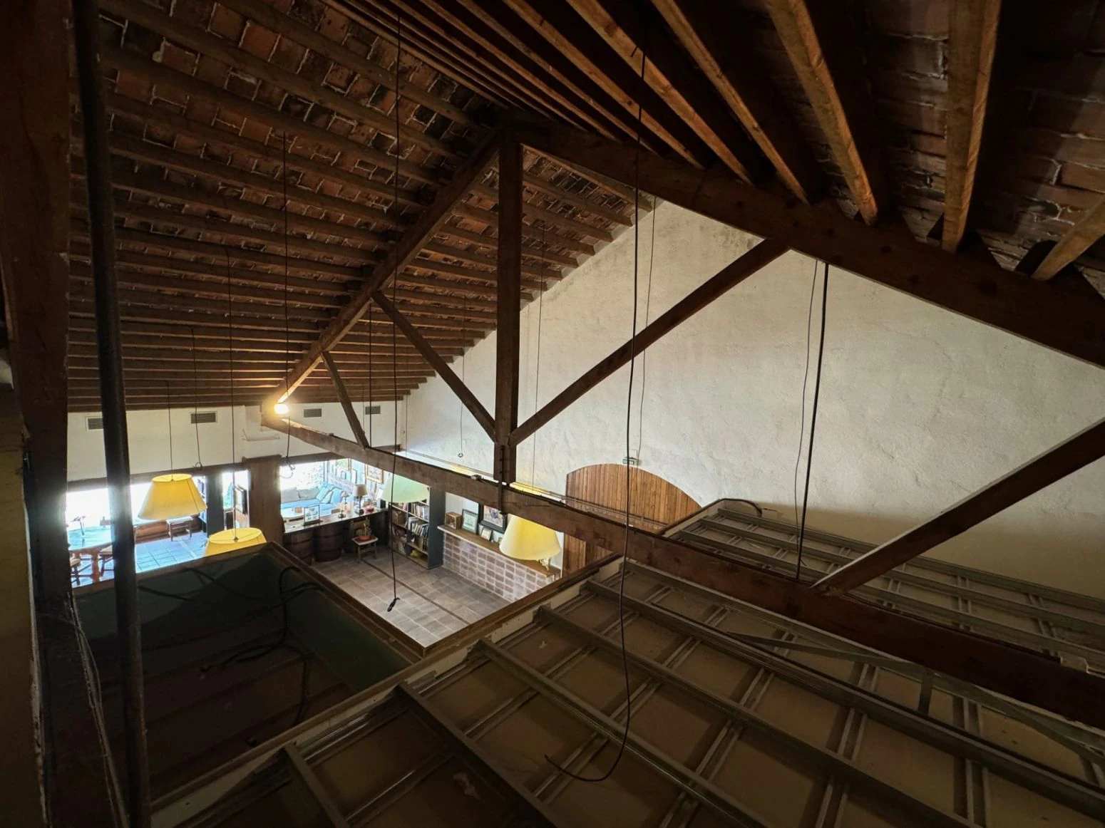 Inversionistas, Tarragona. Restaurant, vivienda, Bodega de