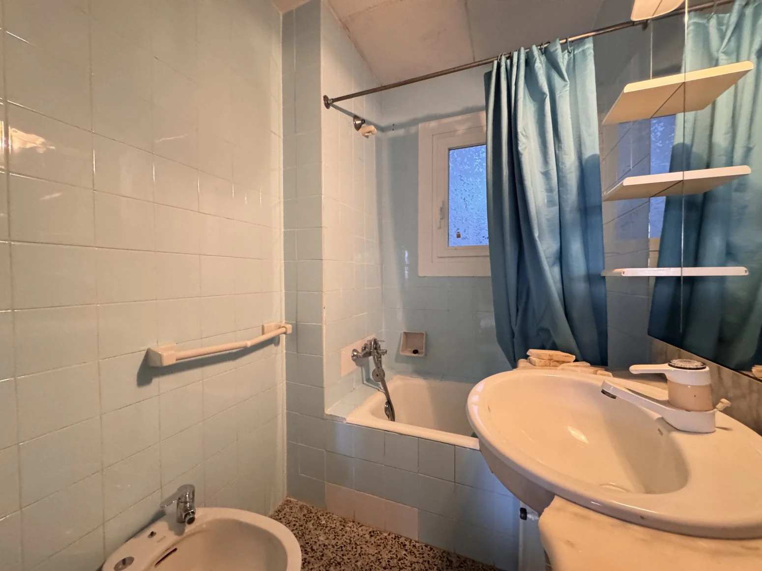 Apartamento con vistas a solo 200 metros de la playa, en el