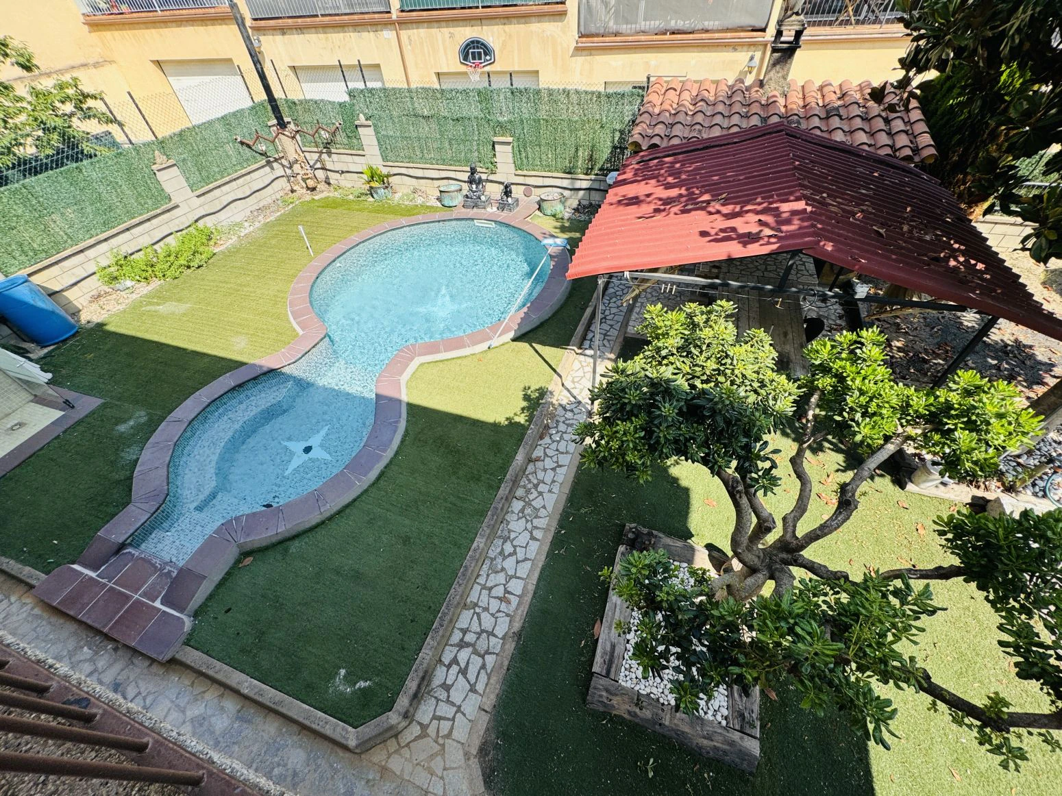 Casa pareada en venta en Amer ( Girona) ? Amplia, con jardí