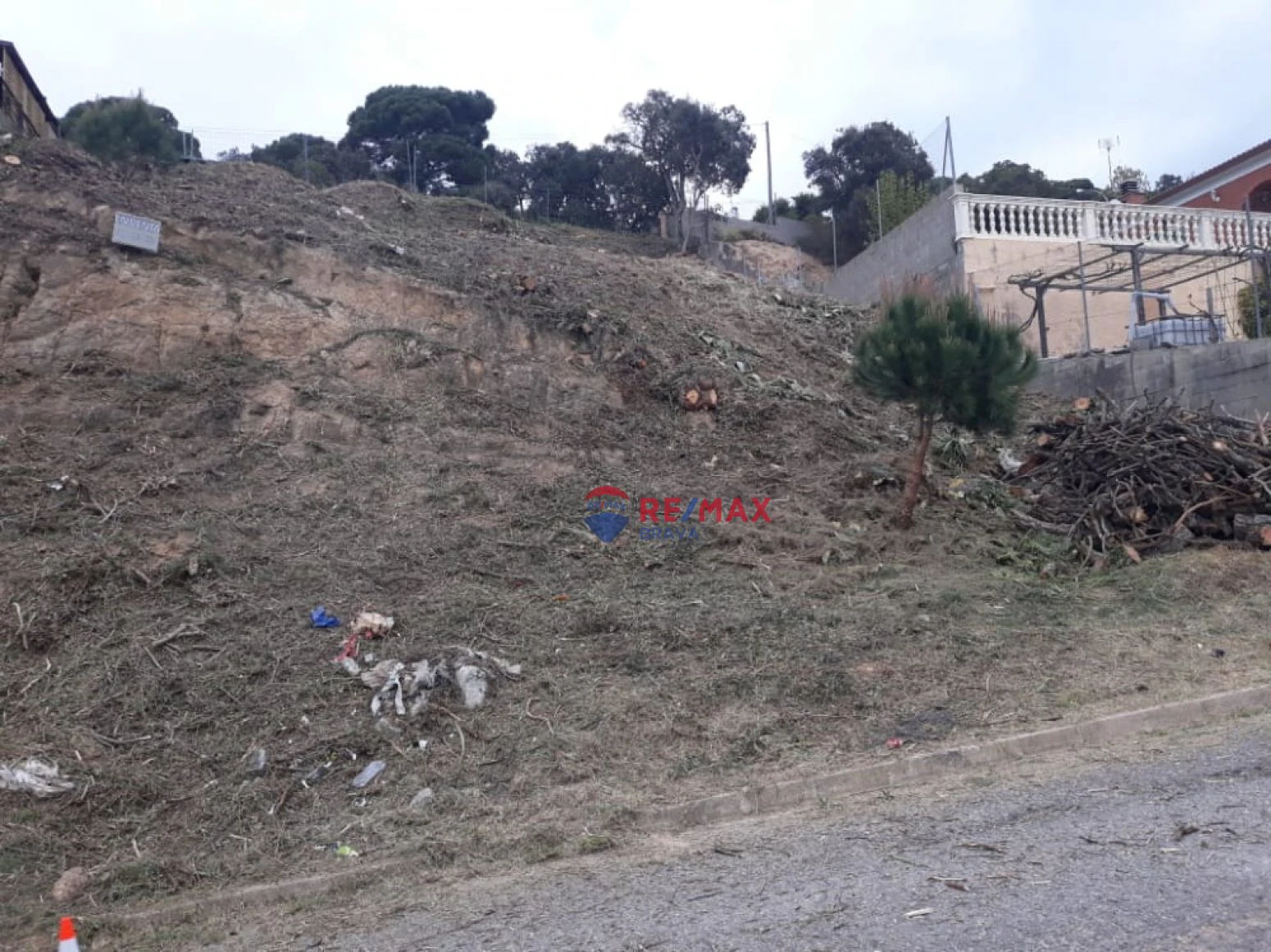 Fantástico terreno en venta a Lloret de mar de 640 m2 con v