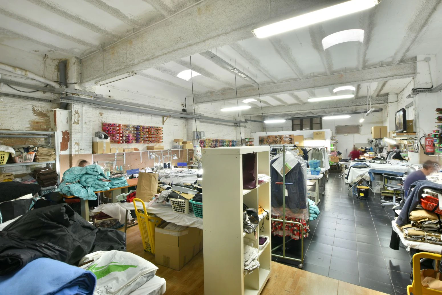 Local en l?Hospitalet de Llobregat, Centro, Barcelona