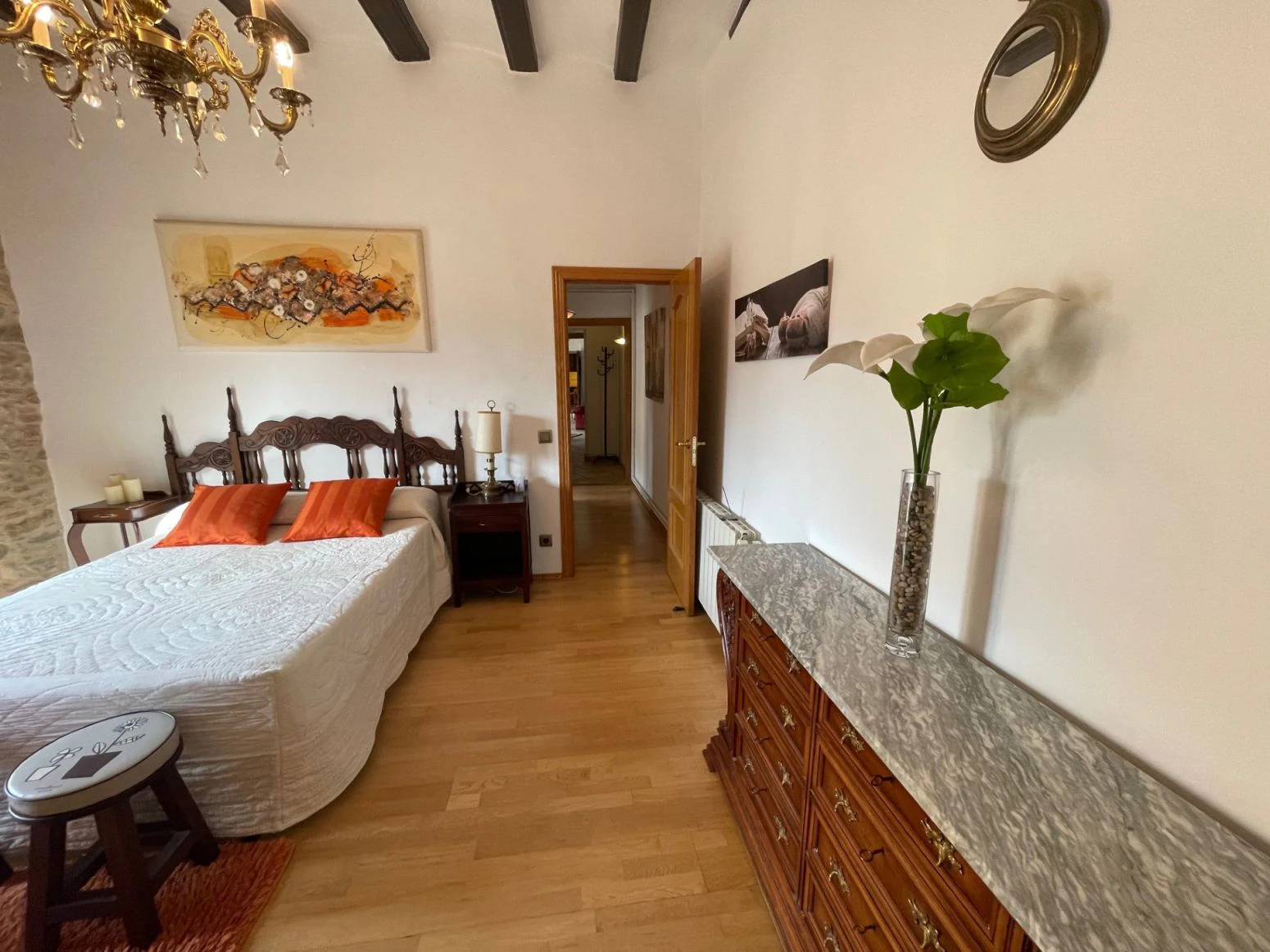 Apartamento reformado, único y con carácter, en la Bisbal