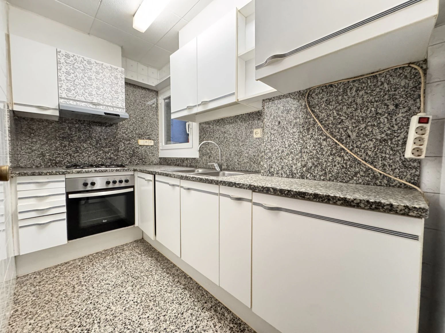 Apartamento con vistas a solo 200 metros de la playa, en el
