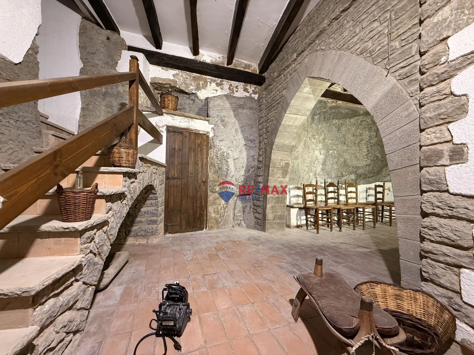 Bonita casa a terminar de 3 habitaciones en Rupit