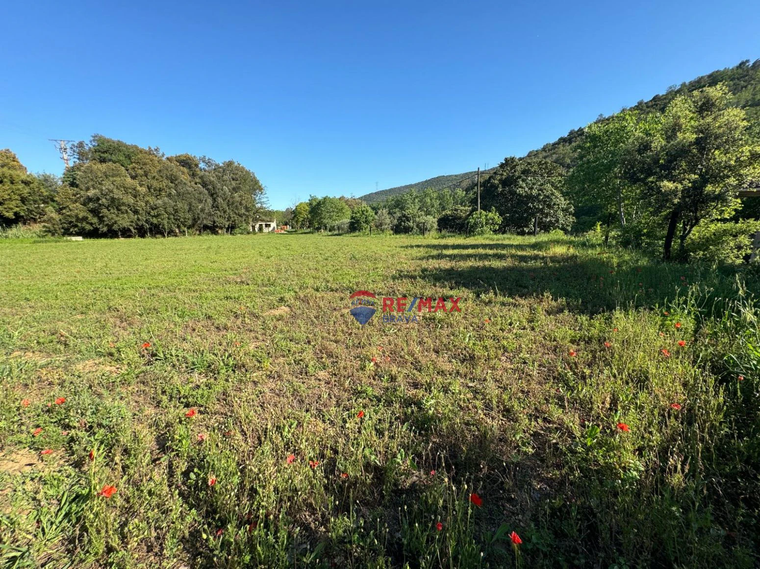 Finca en venta a Llora en Girona , en el pueblo de Sant Mart